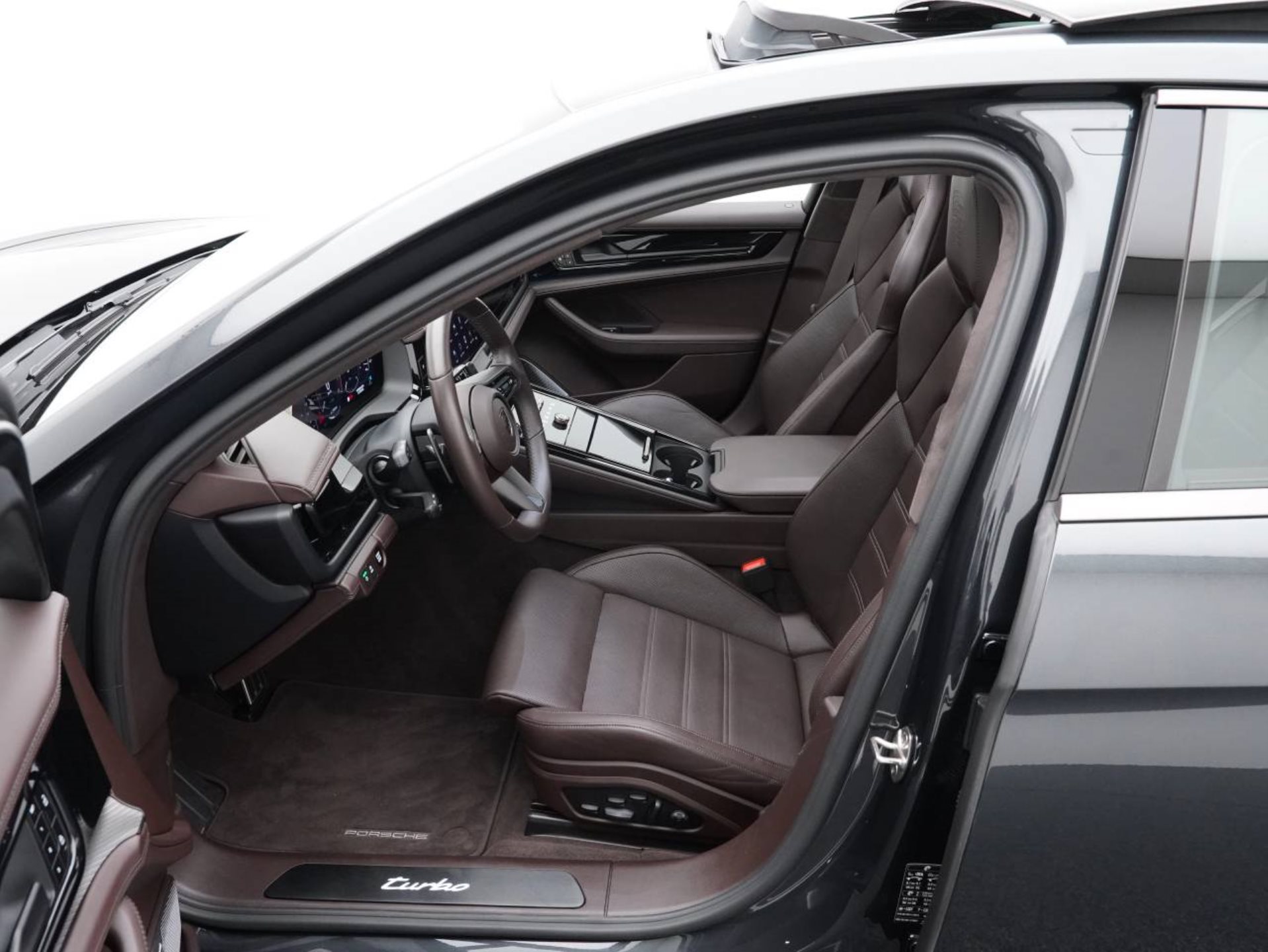 PORSCHE Panamera Turbo E-Hybrid-image-4