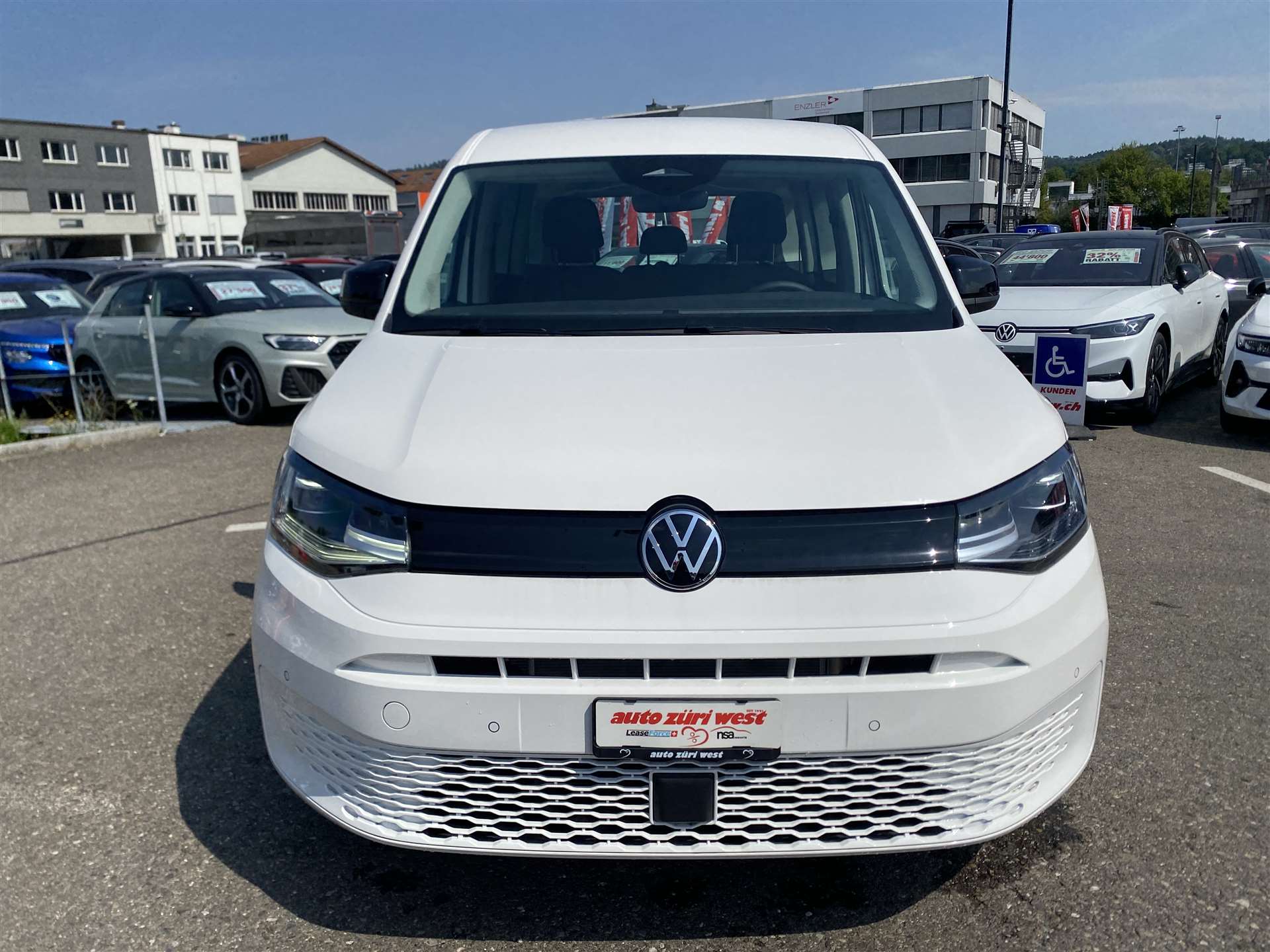 VW Caddy 2.0 TDi Origin DSG-Automat-image-12