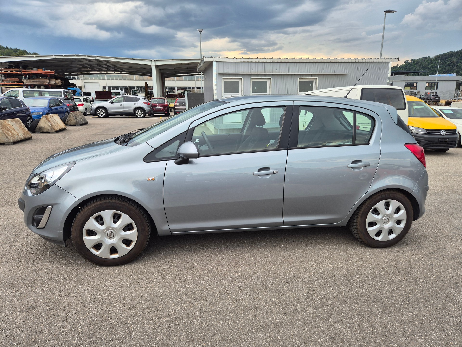 OPEL Corsa 1.4 TP Anniversary-image-4