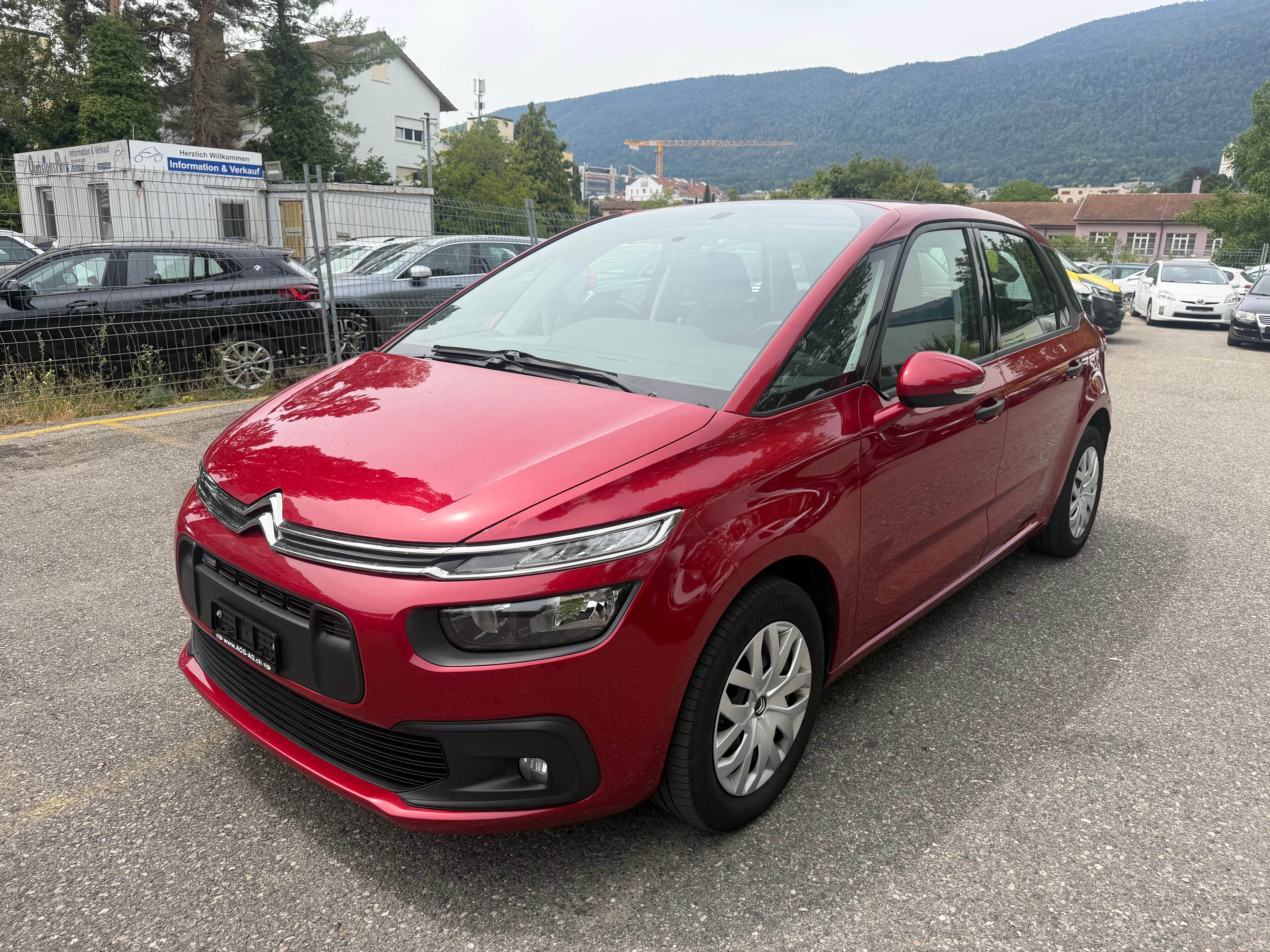 Car photo
