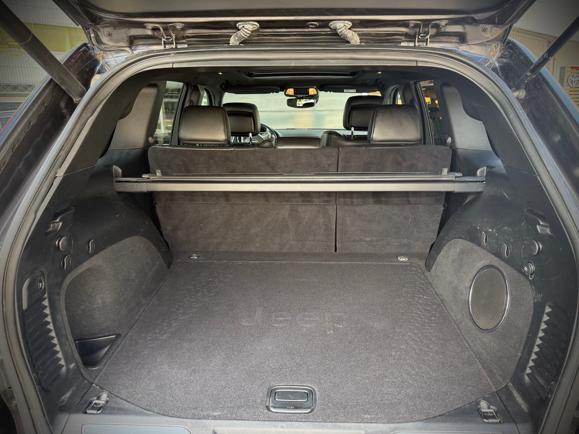 JEEP Grand Cherokee 3.0 CRD Overland Automatic-image-6