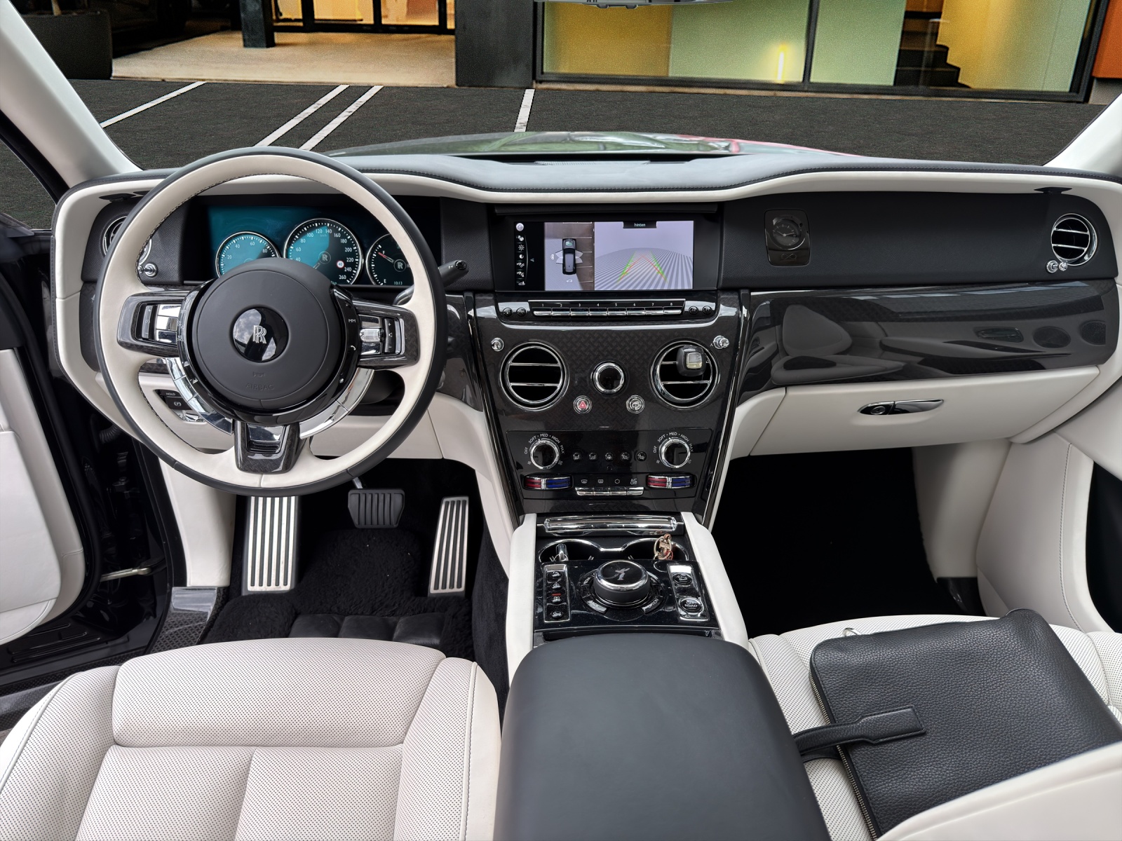 ROLLS-ROYCE Cullinan MANSORY EDITION-image-2