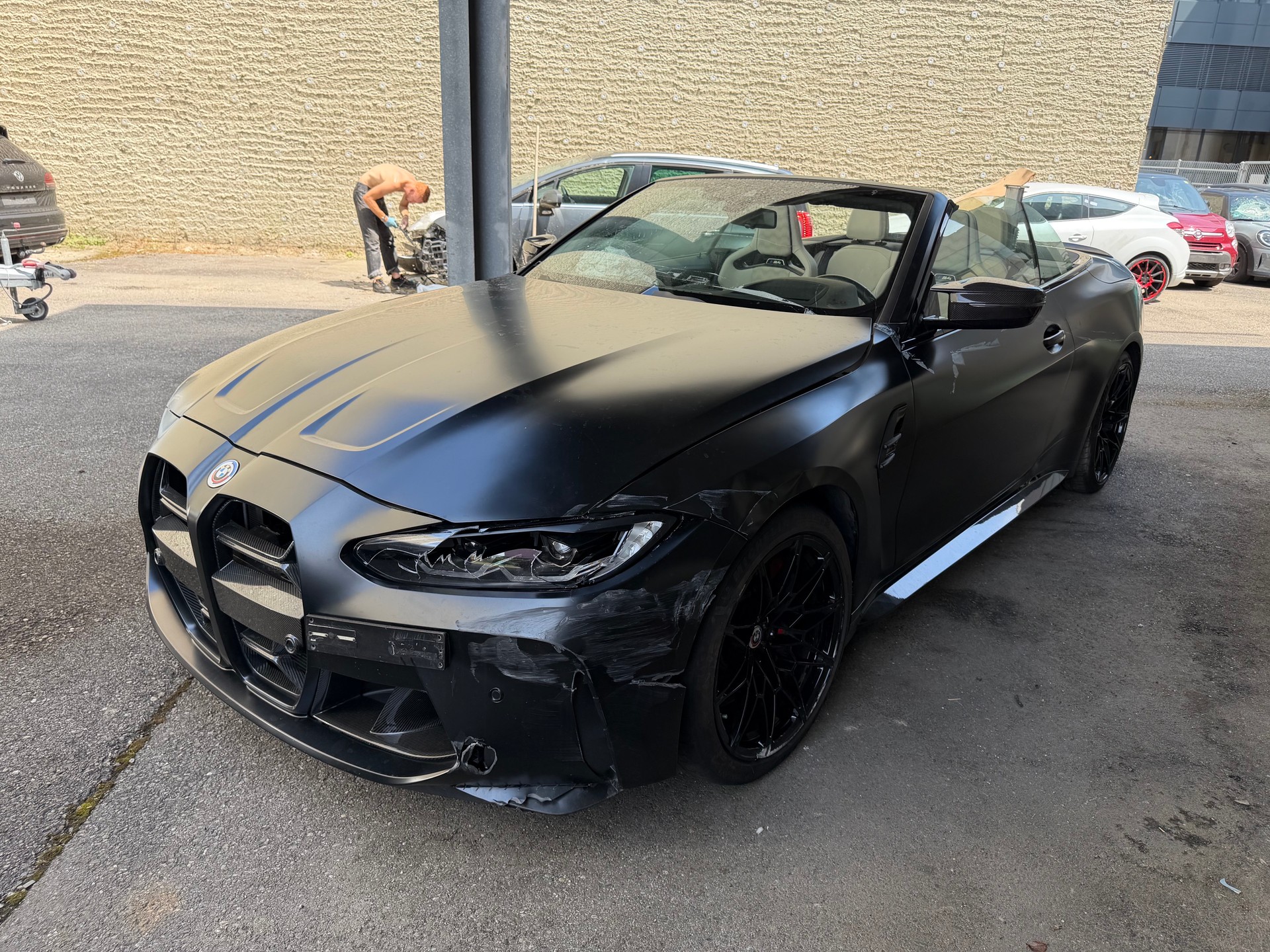 BMW M4 Competition xDrive-image-0