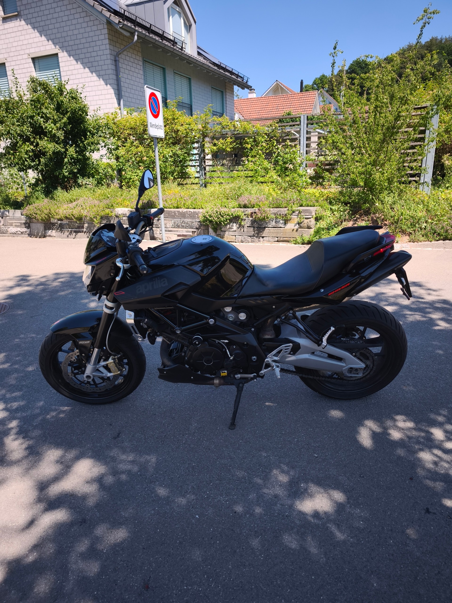APRILIA SL 750 Shiver ABS-image-1