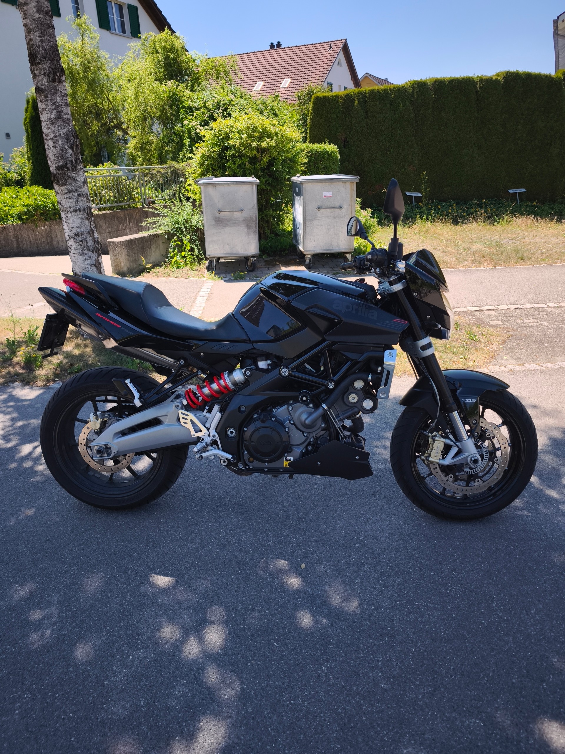 APRILIA SL 750 Shiver ABS-image-5