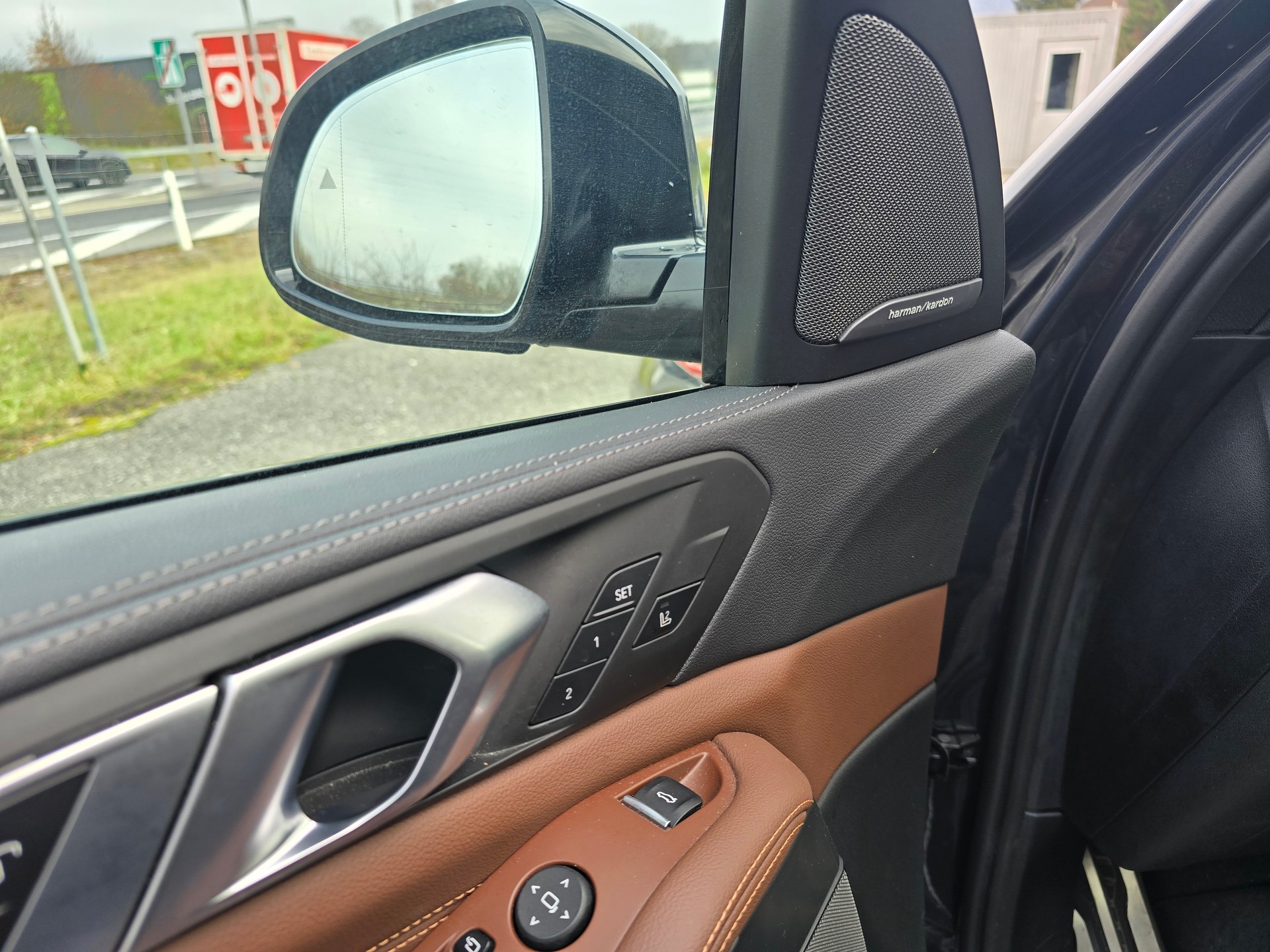 BMW X5 xDrive45e M Sport Steptronic-image-12