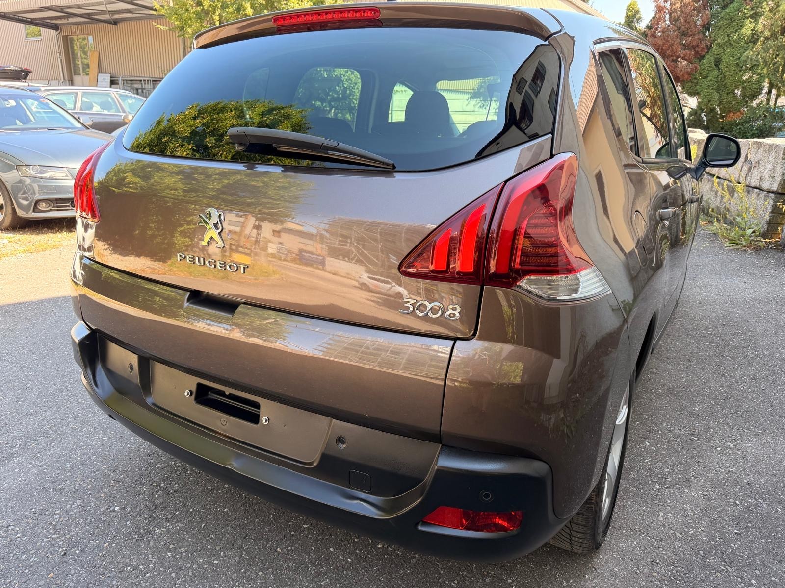 PEUGEOT 3008 1.6 16V T Active-image-4