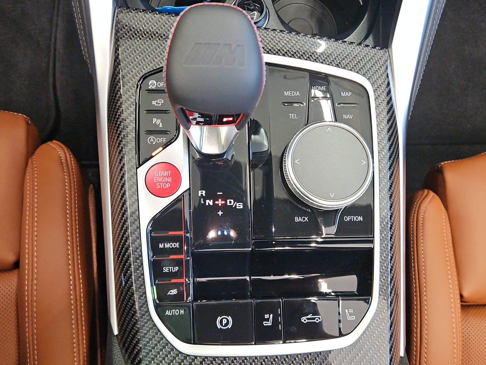BMW M4 Competition xDrive Cabriolet-image-18
