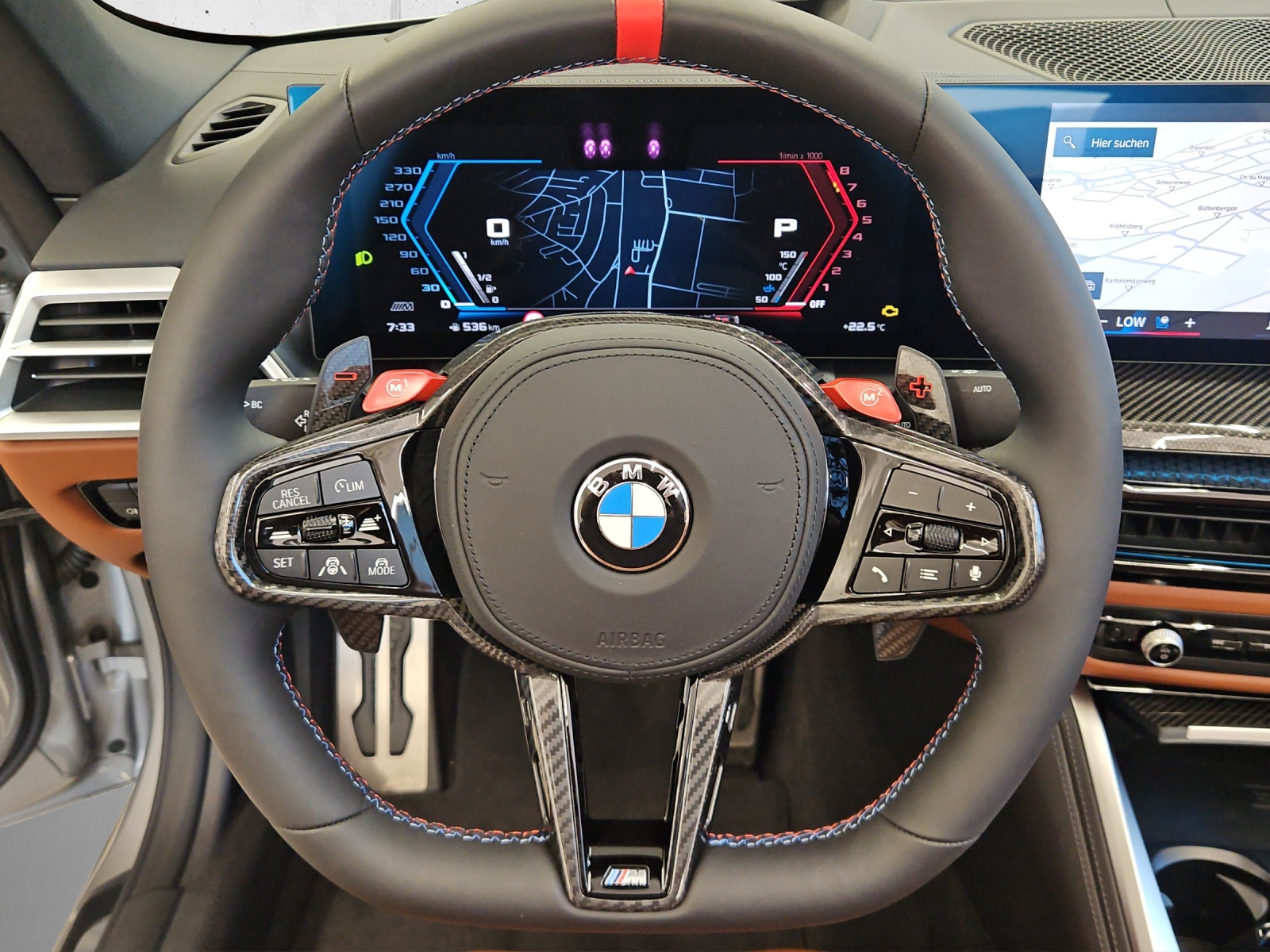 BMW M4 Competition xDrive Cabriolet-image-11