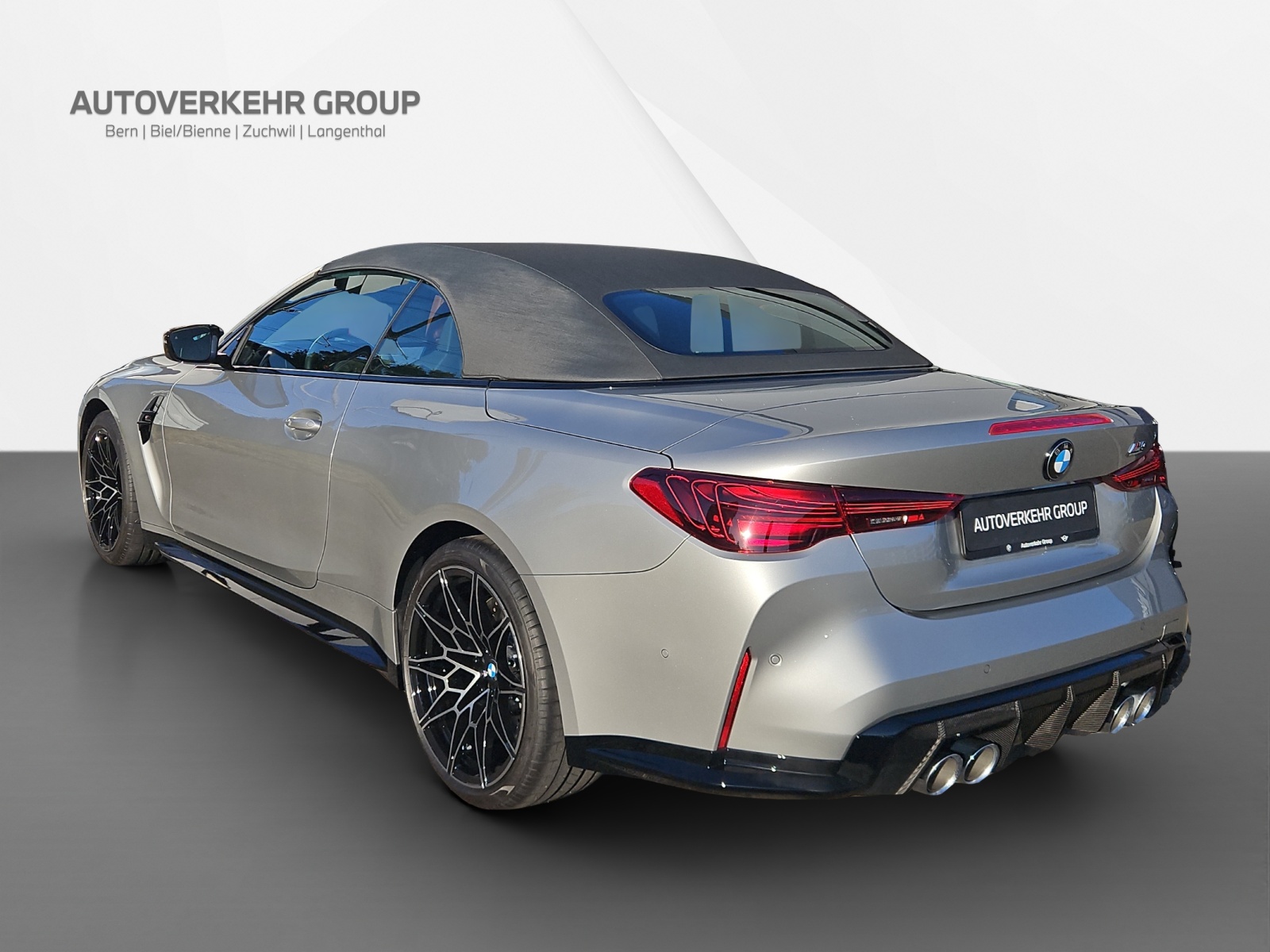 BMW M4 Competition xDrive Cabriolet-showroom-element-3
