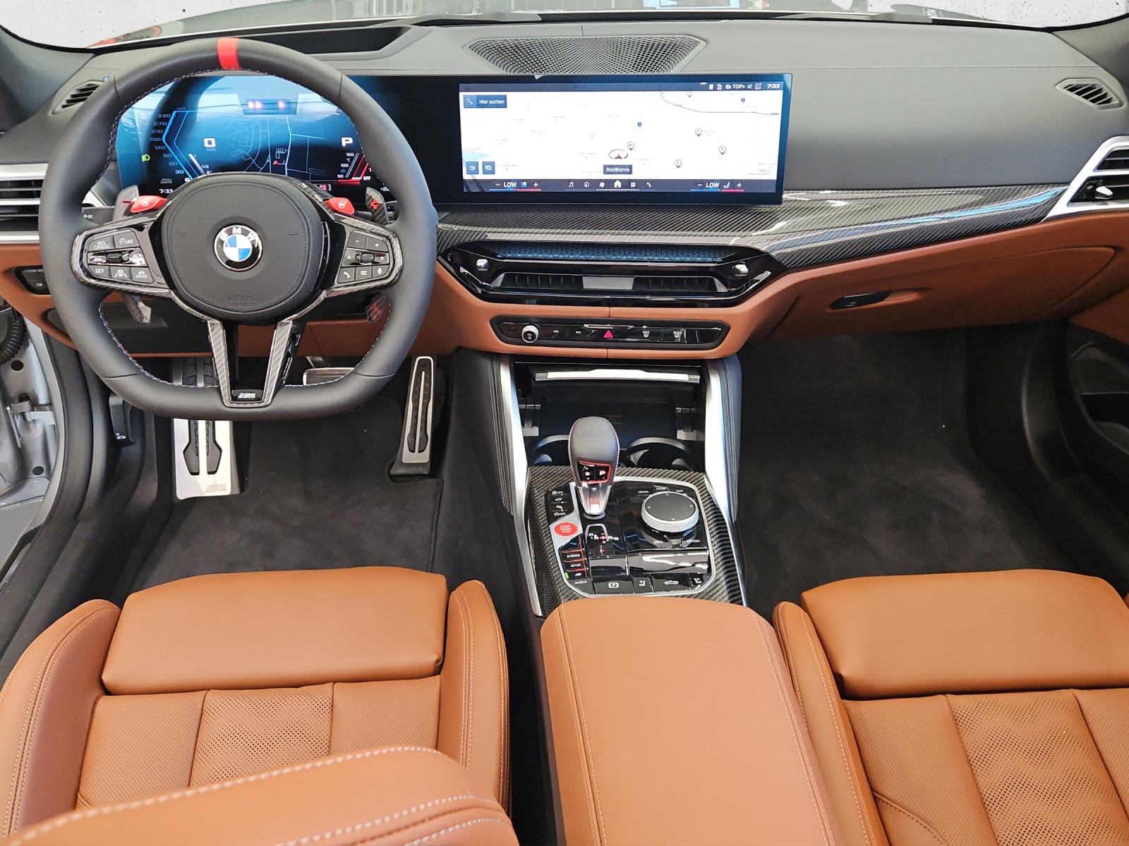 BMW M4 Competition xDrive Cabriolet-image-13