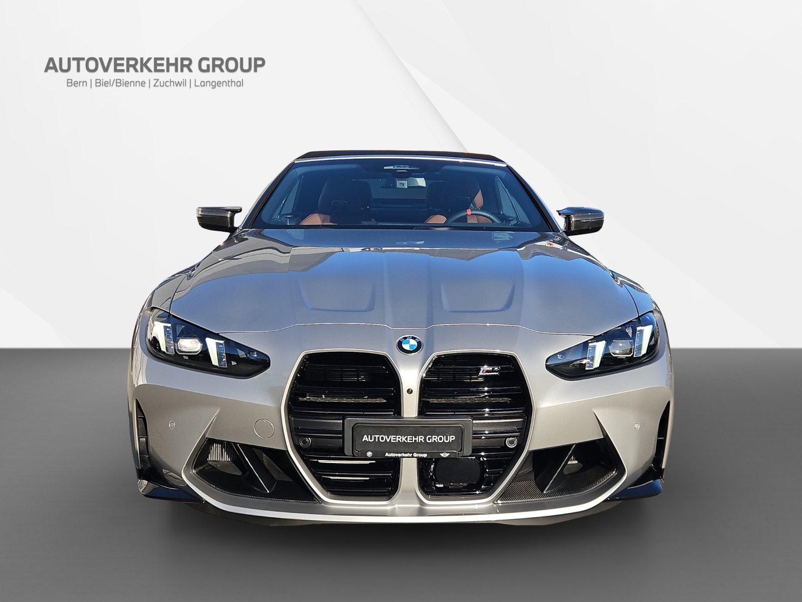 BMW M4 Competition xDrive Cabriolet-showroom-element-1