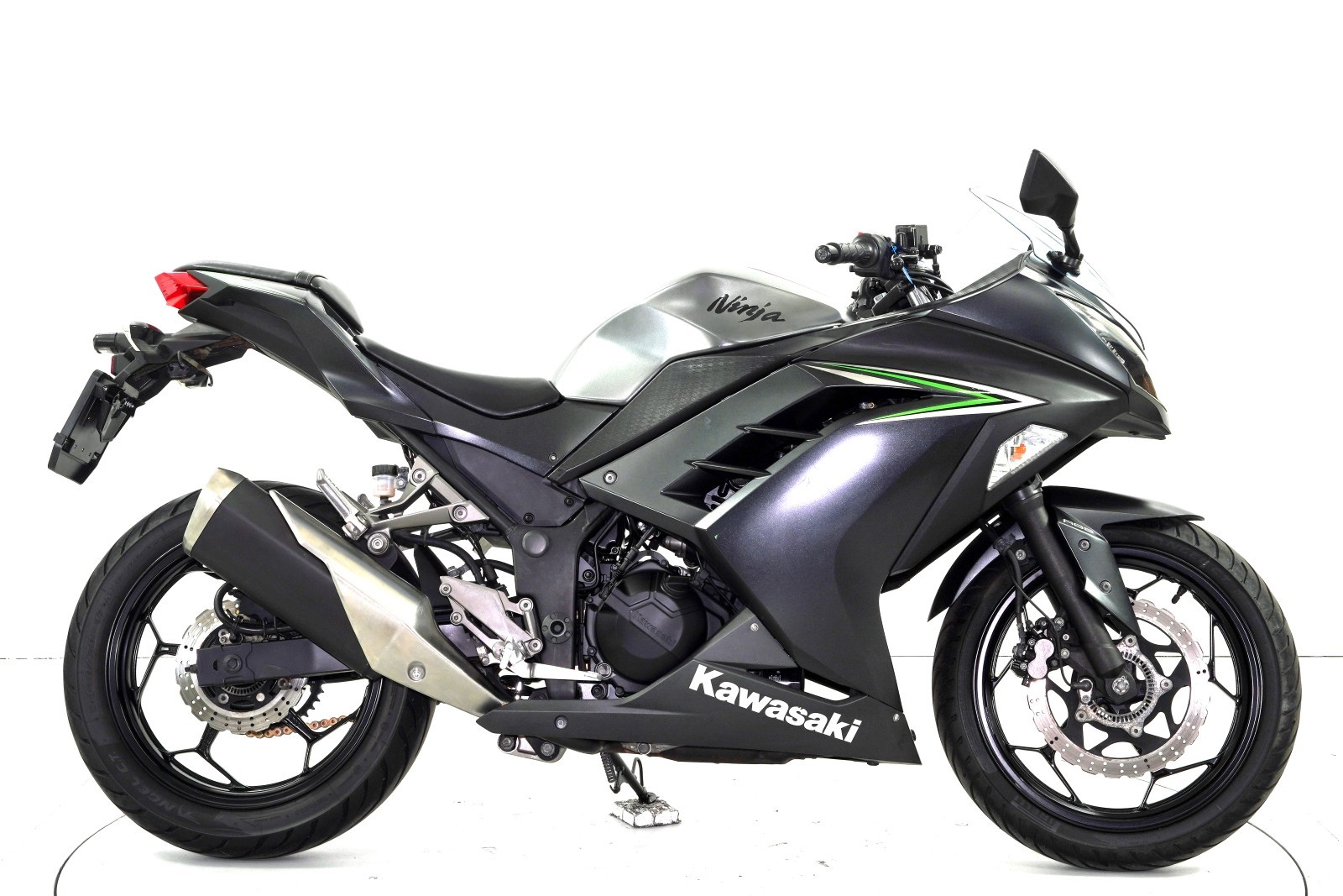 KAWASAKI Ninja 300 ABS-showroom-element-3