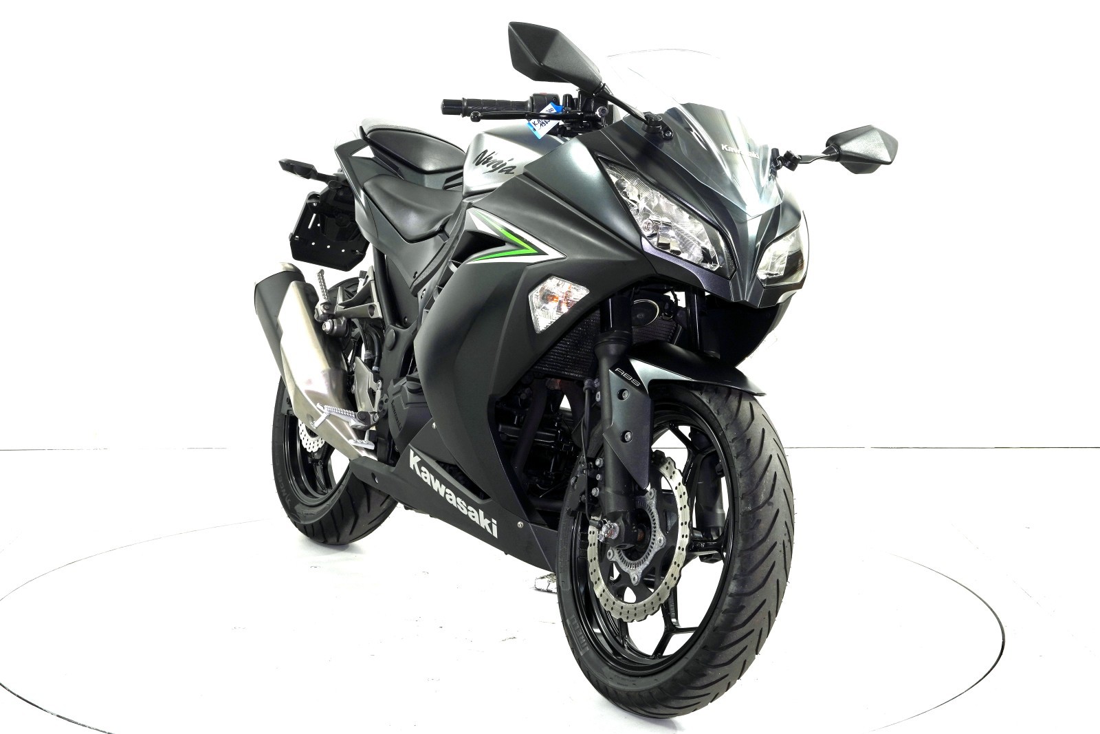 KAWASAKI Ninja 300 ABS-showroom-element-1