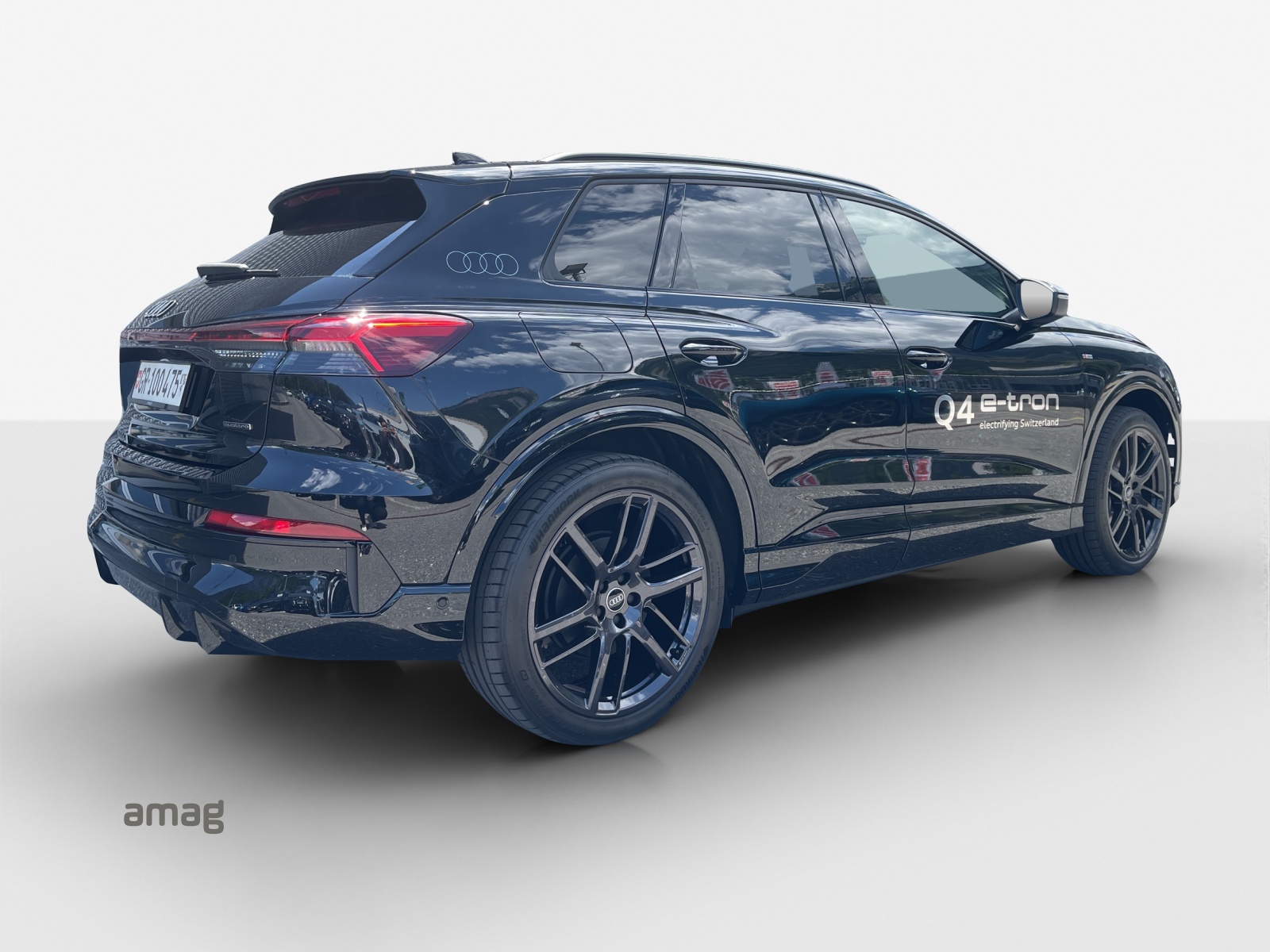 AUDI Q4 e-tron SUV quattro performance-image-4