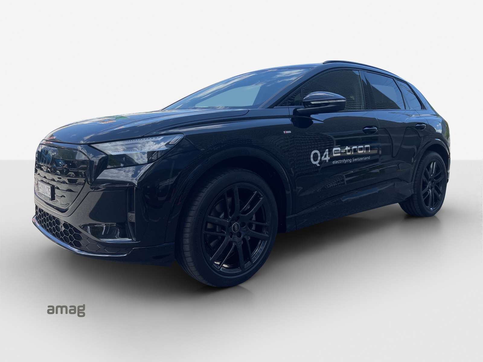 AUDI Q4 e-tron SUV quattro performance-image-0