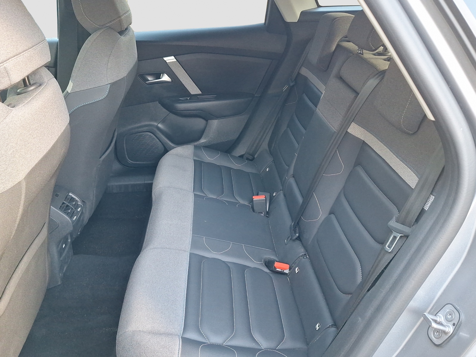 CITROEN C4 1.2 PureTech Max-image-10