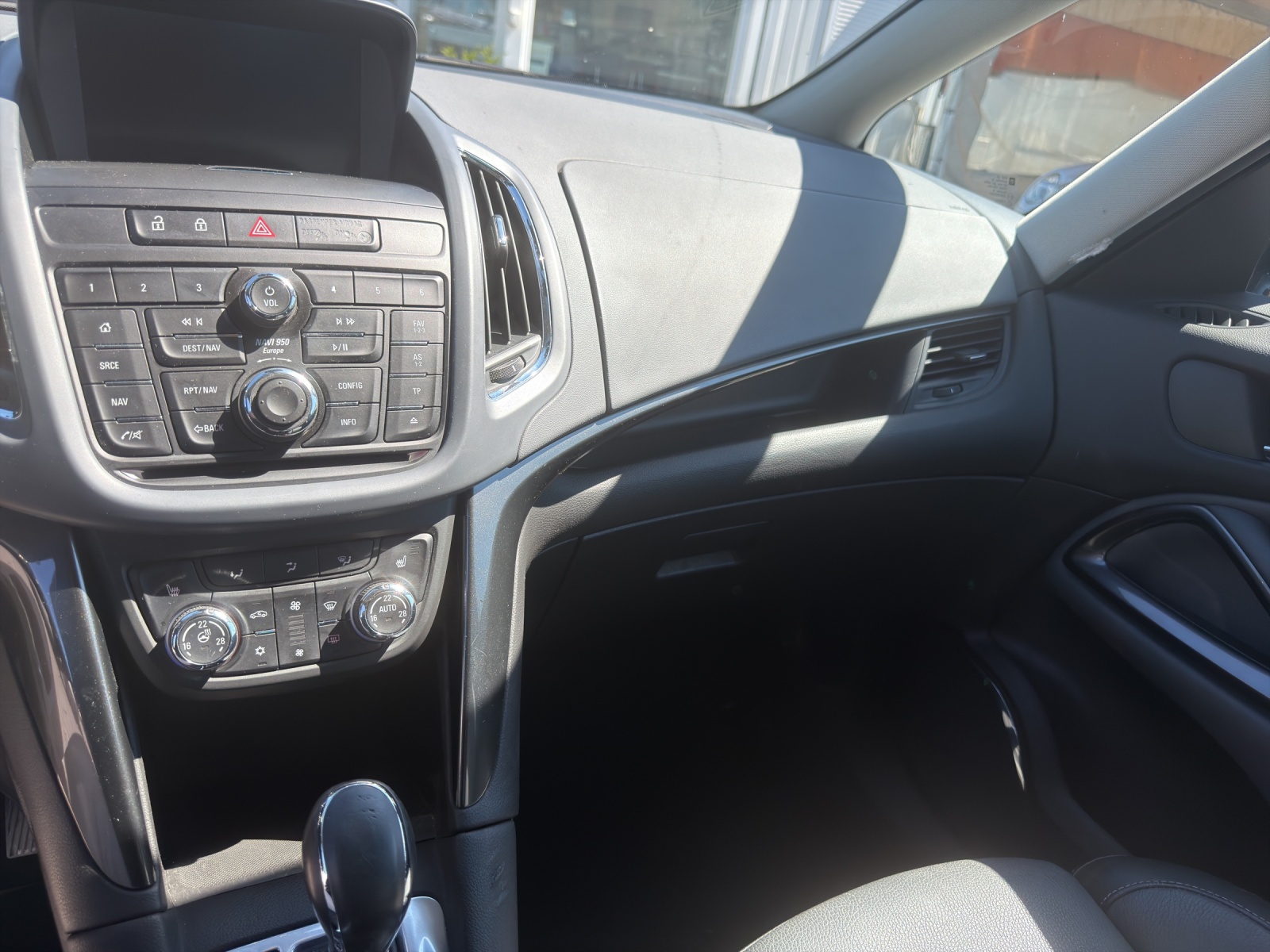 OPEL Zafira Tourer 2.0 CDTi Cosmo Automatic-image-8