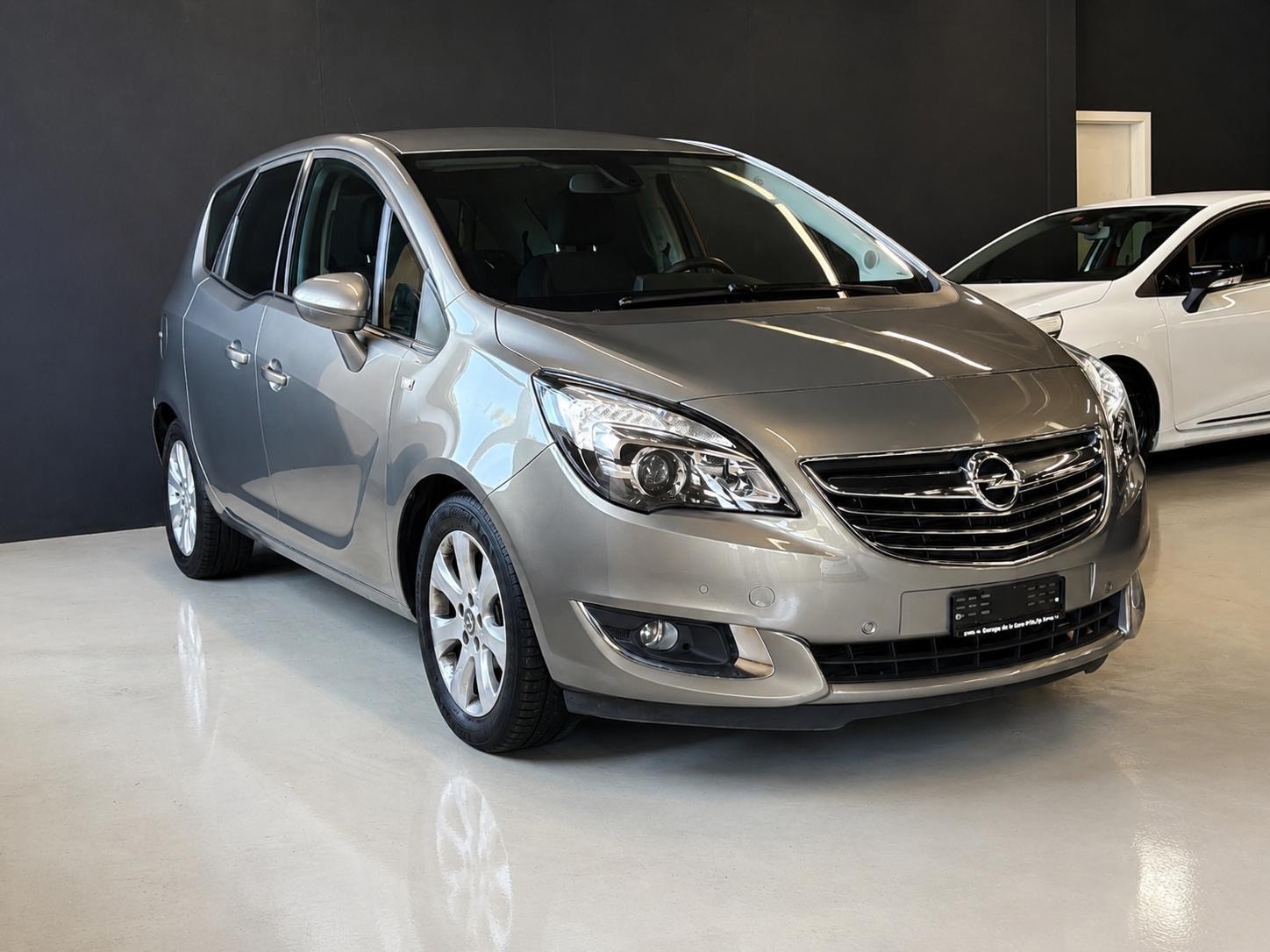 OPEL Meriva 1.4 Turbo Cosmo Automatic-image-0