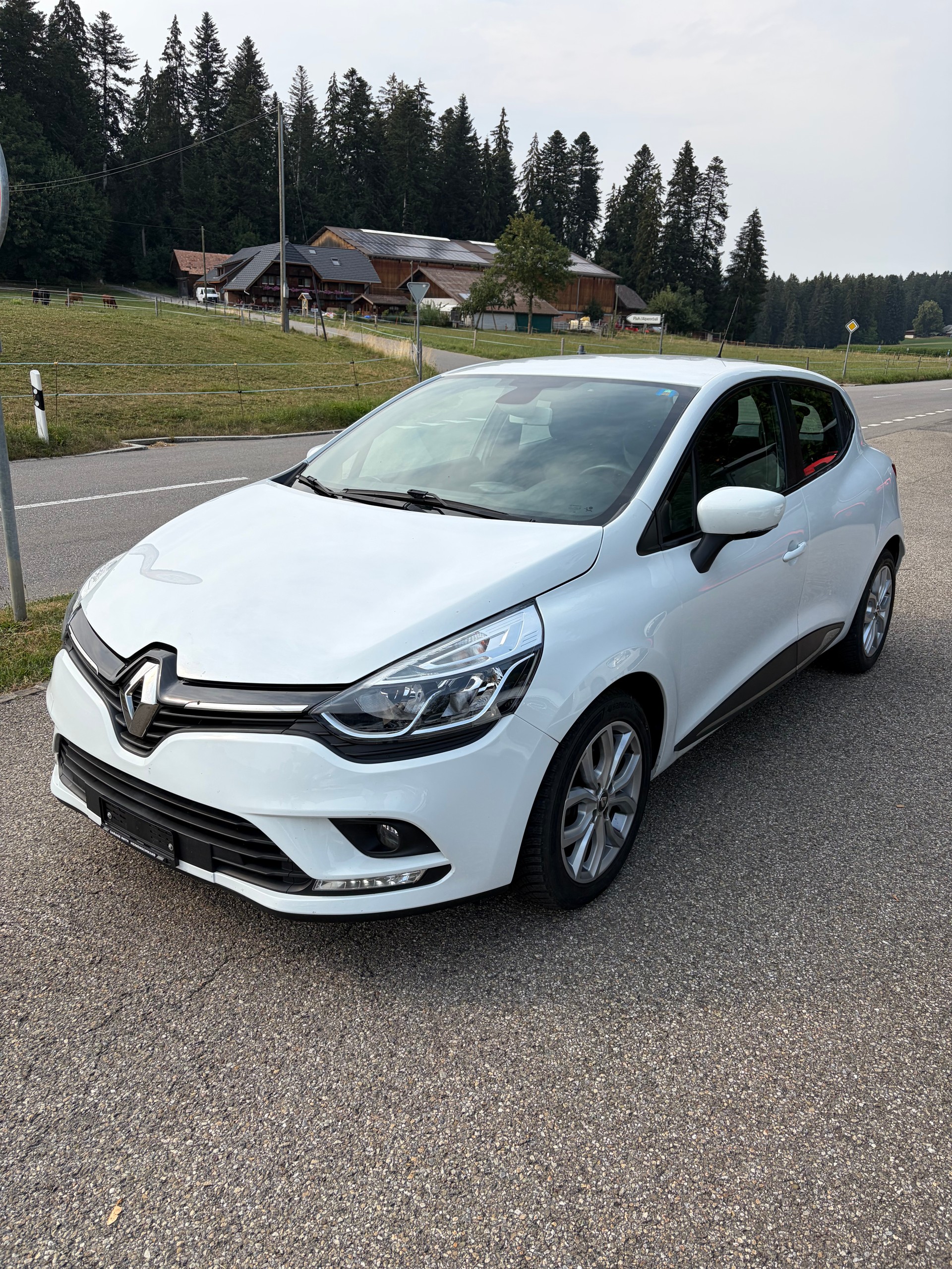 RENAULT Clio 1.5 dCi Intens EDC-image-1