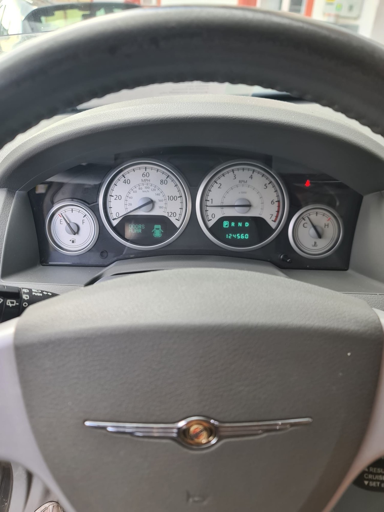CHRYSLER Family 4.0l-image-5
