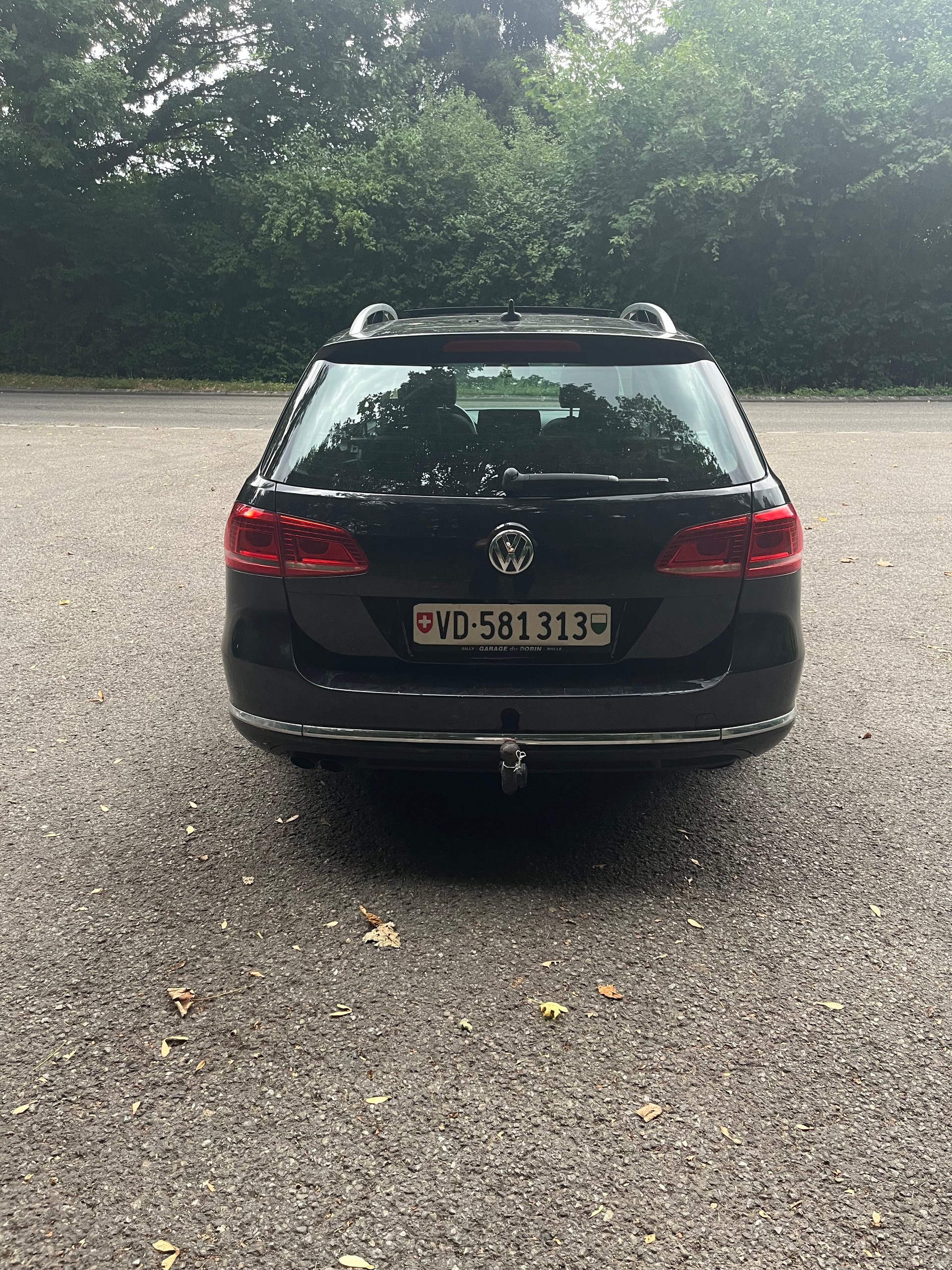 VW Passat Variant 2.0 TDI BMT Trendline-image-4