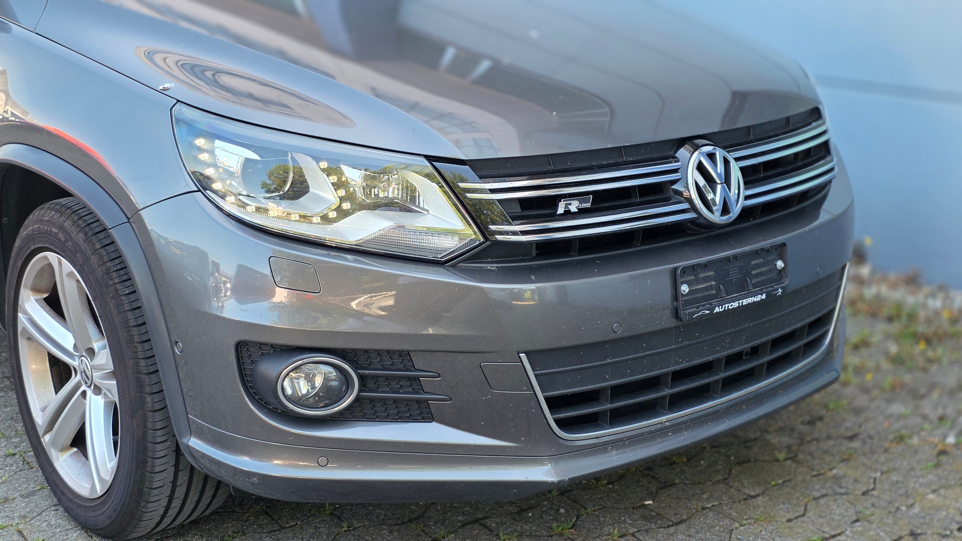 VW Tiguan 2.0 TDI BlueMotion R-Line 4Motion DSG-image-9