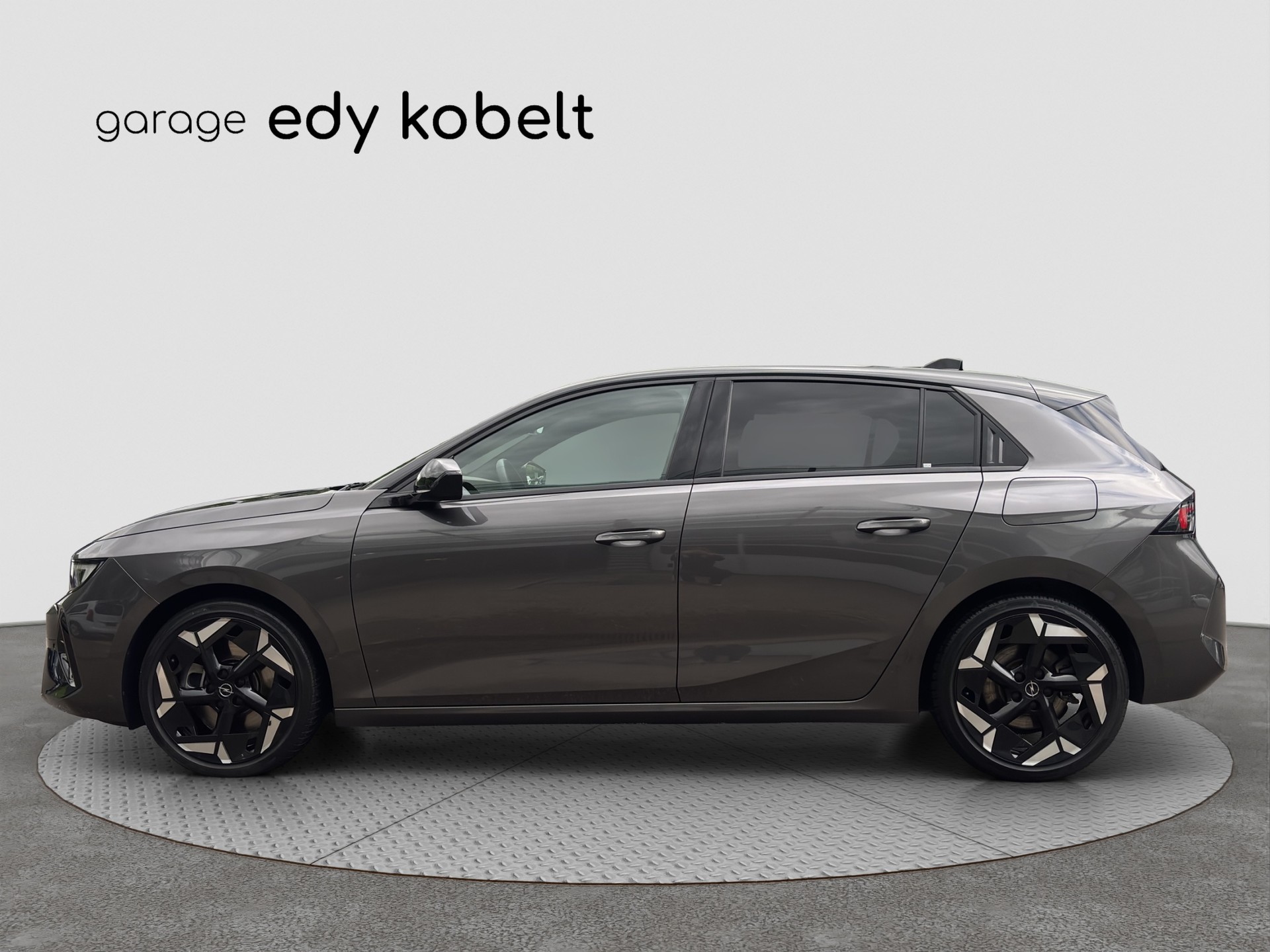 OPEL Astra 1.6 PHEV Turbo GSe A-image-1