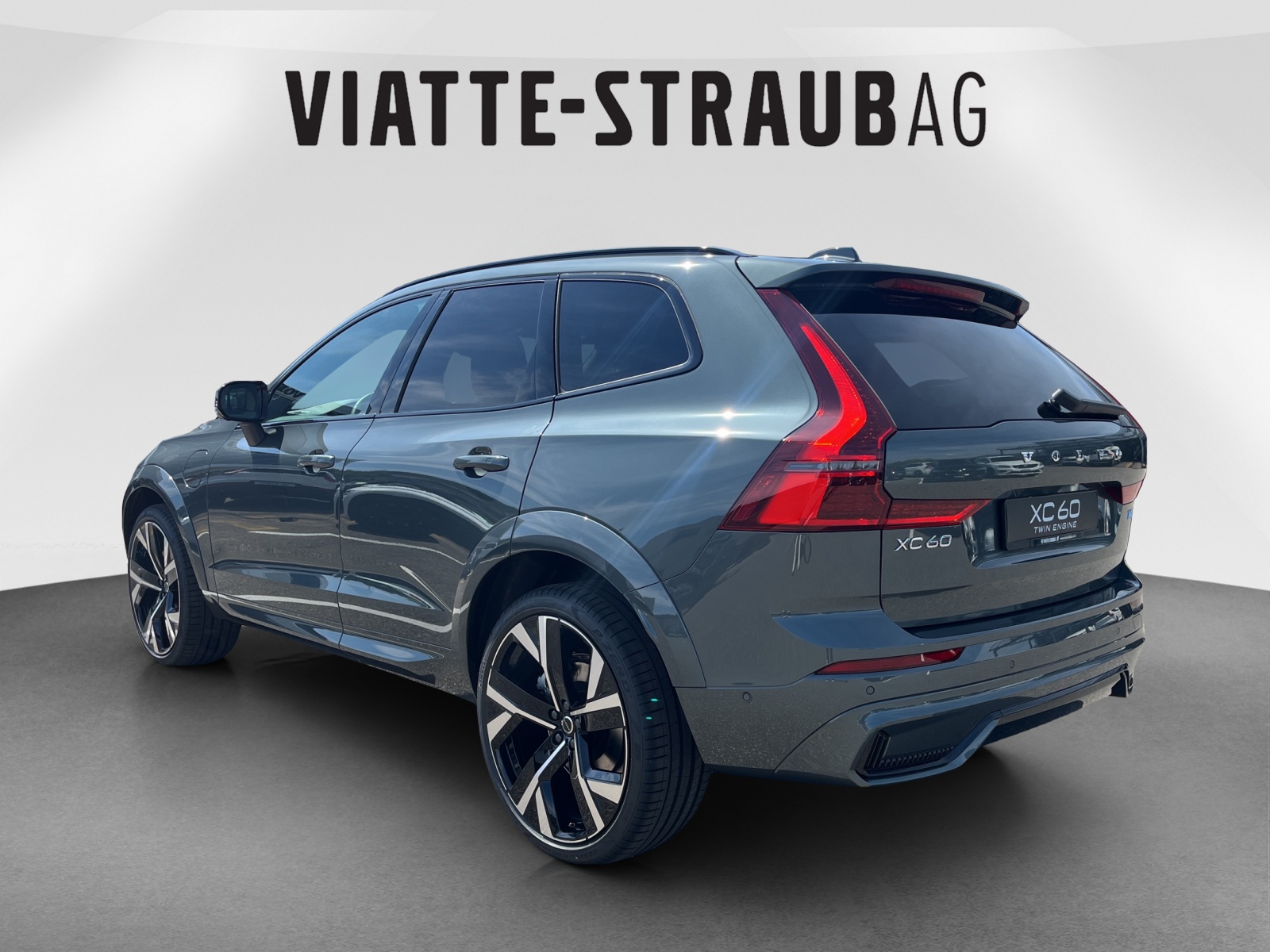 VOLVO XC60 2.0 T6 TE Ultra Dark eAWD-image-2