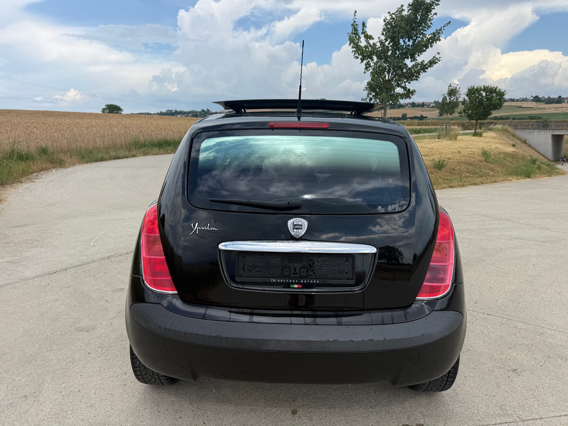 LANCIA Ypsilon 1.4 16V Argento-image-2