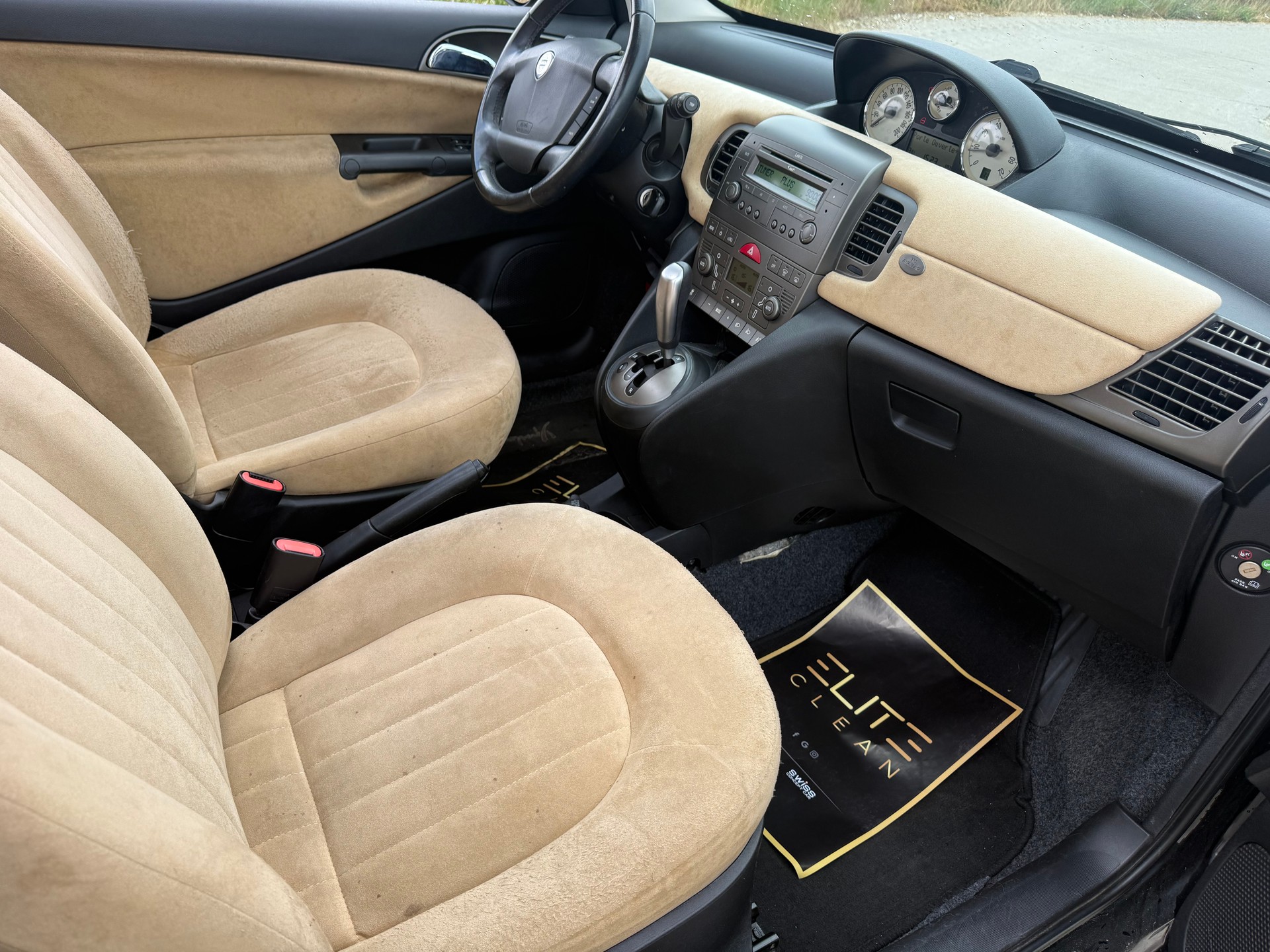 LANCIA Ypsilon 1.4 16V Argento-image-5