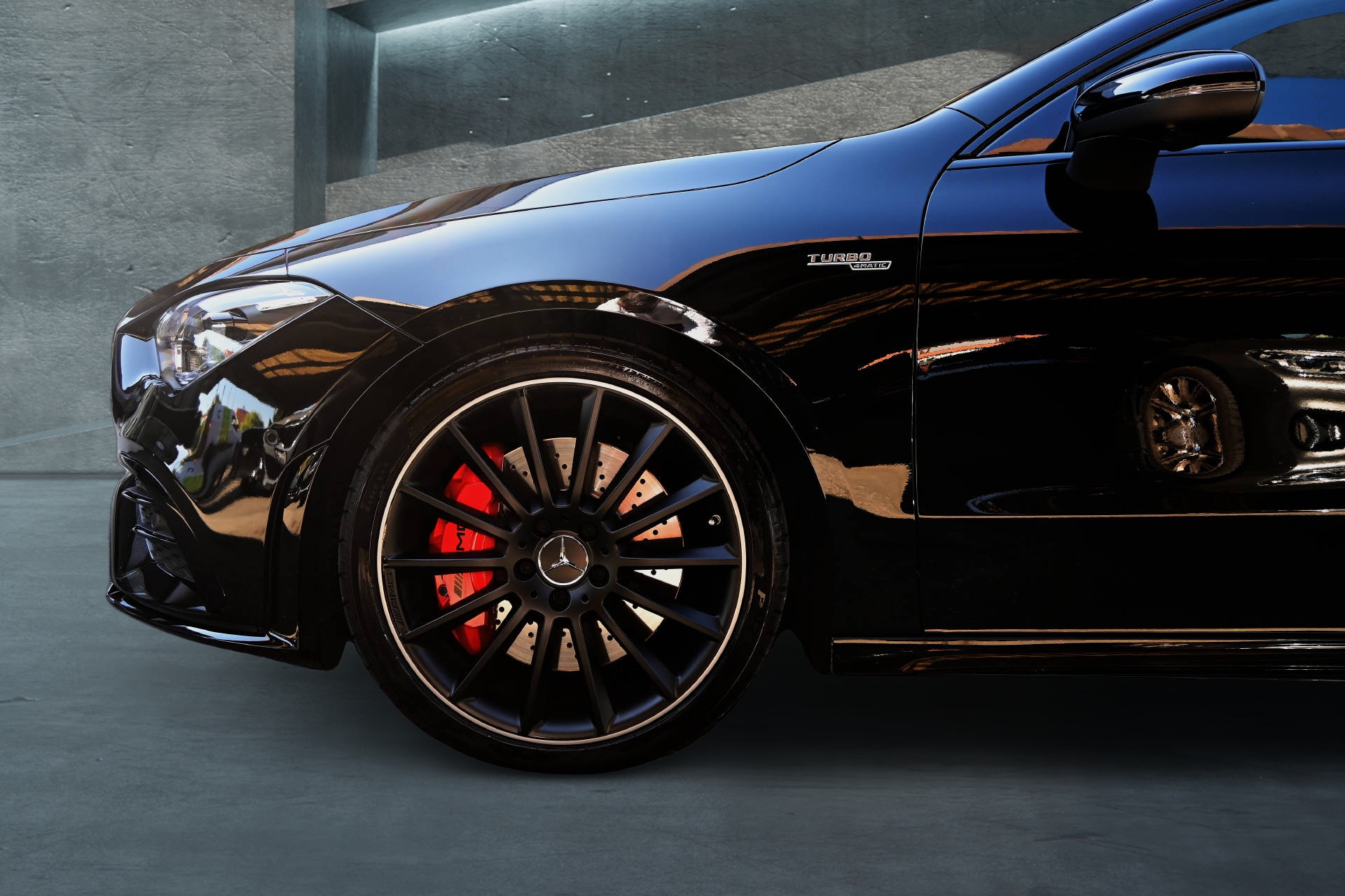 MERCEDES-BENZ CLA 35 AMG 4matic Shooting Brake *Hammer Ausstattung*Gratis Service bis 100'000km*-image-4