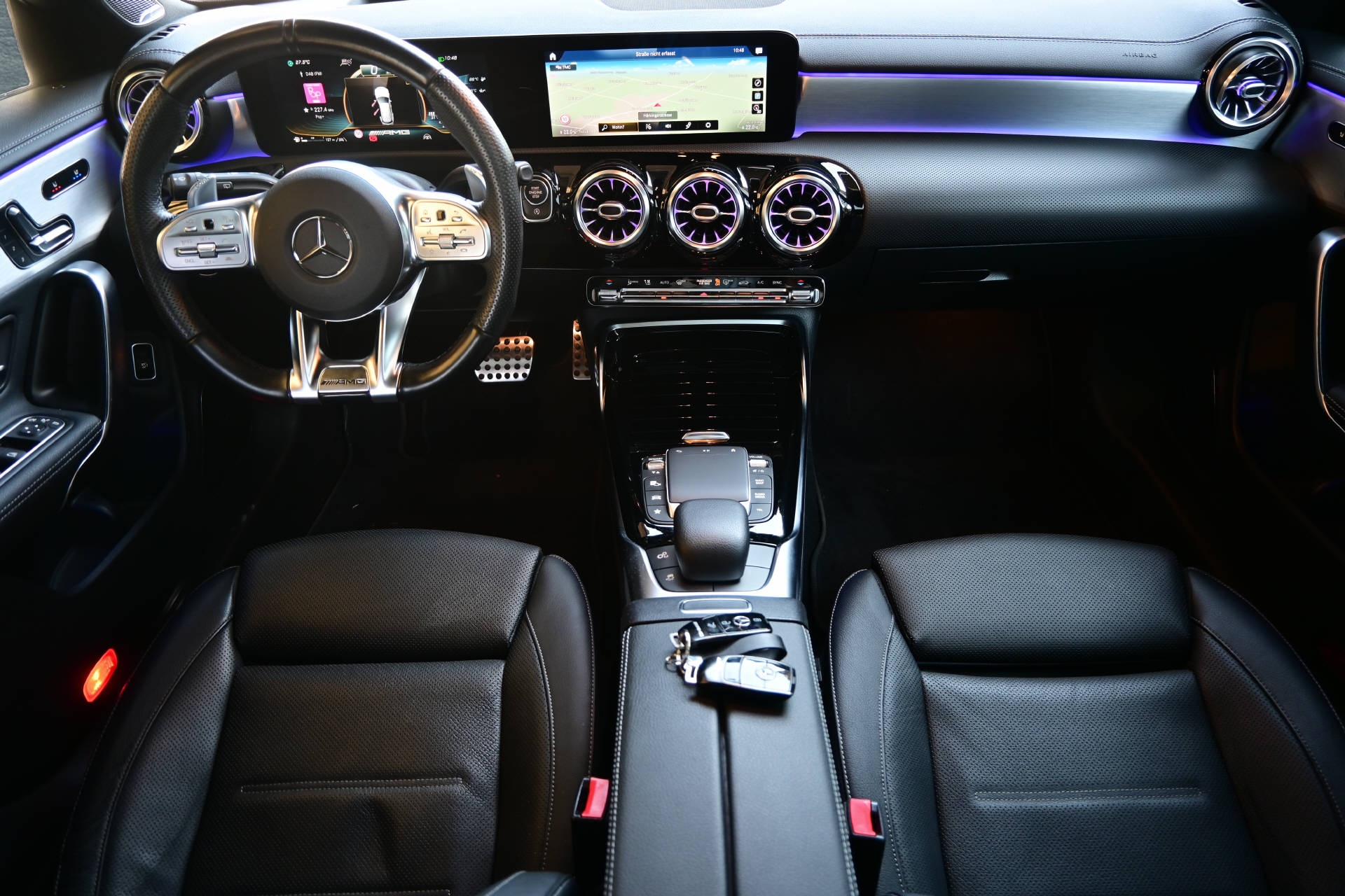 MERCEDES-BENZ CLA 35 AMG 4matic Shooting Brake *Hammer Ausstattung*Gratis Service bis 100'000km*-image-9