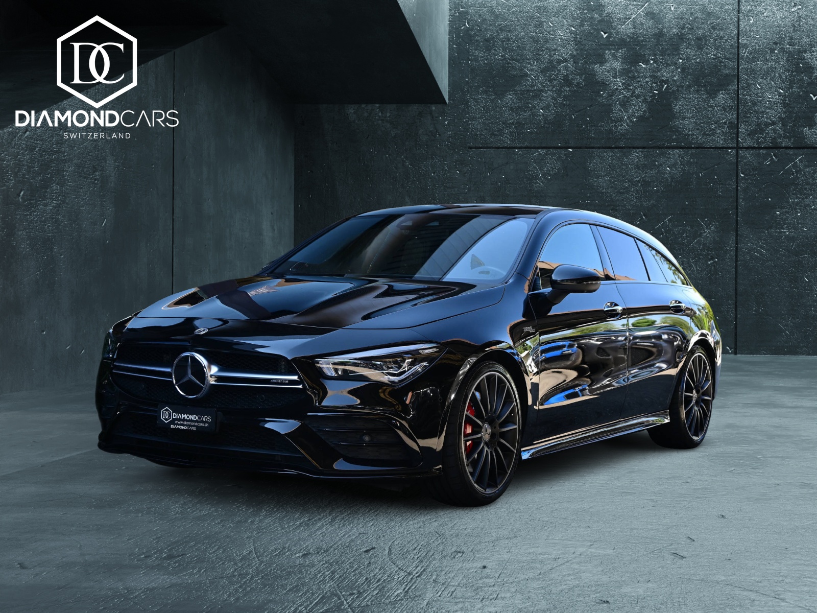 MERCEDES-BENZ CLA 35 AMG 4matic Shooting Brake *Hammer Ausstattung*Gratis Service bis 100'000km*-image-0