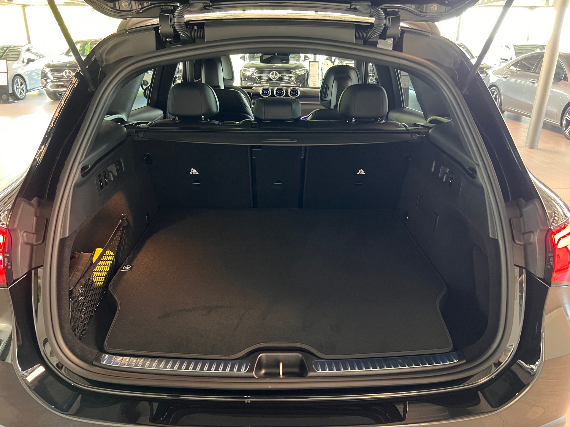 MERCEDES-BENZ GLC 400 e 4Matic EQ Star 9G-Tronic-image-6