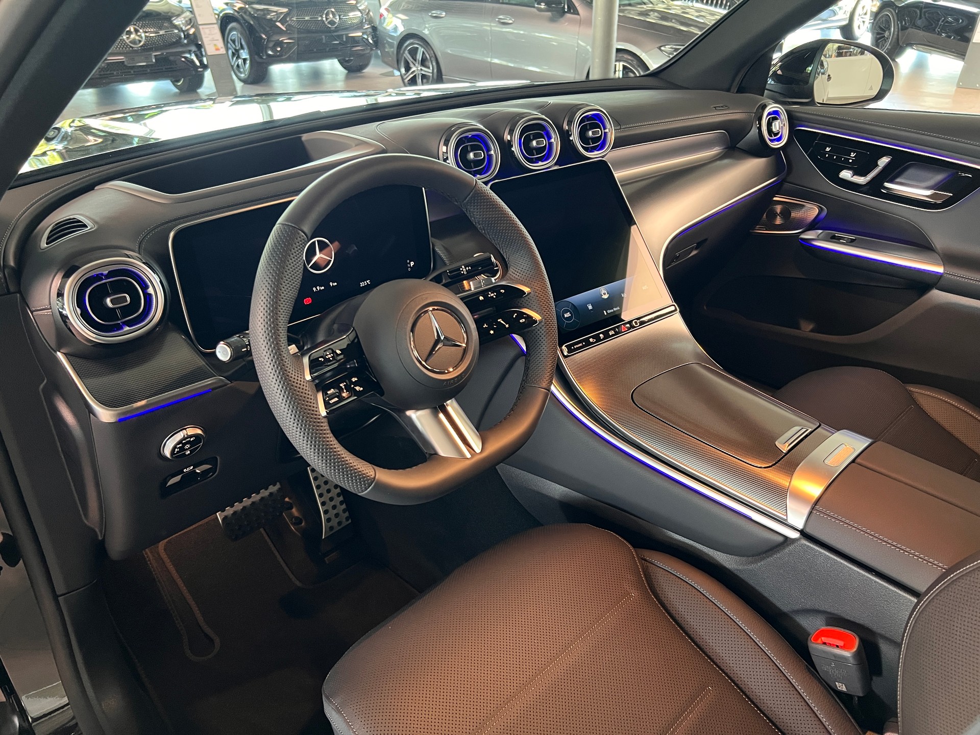 MERCEDES-BENZ GLC 400 e 4Matic EQ Star 9G-Tronic-image-9