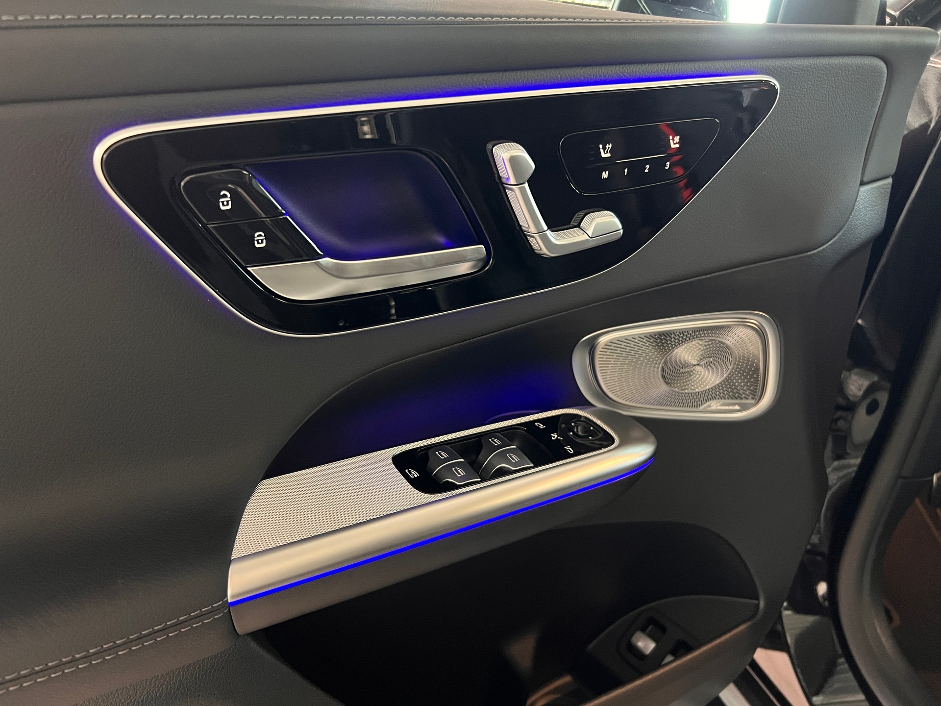 MERCEDES-BENZ GLC 400 e 4Matic EQ Star 9G-Tronic-image-12