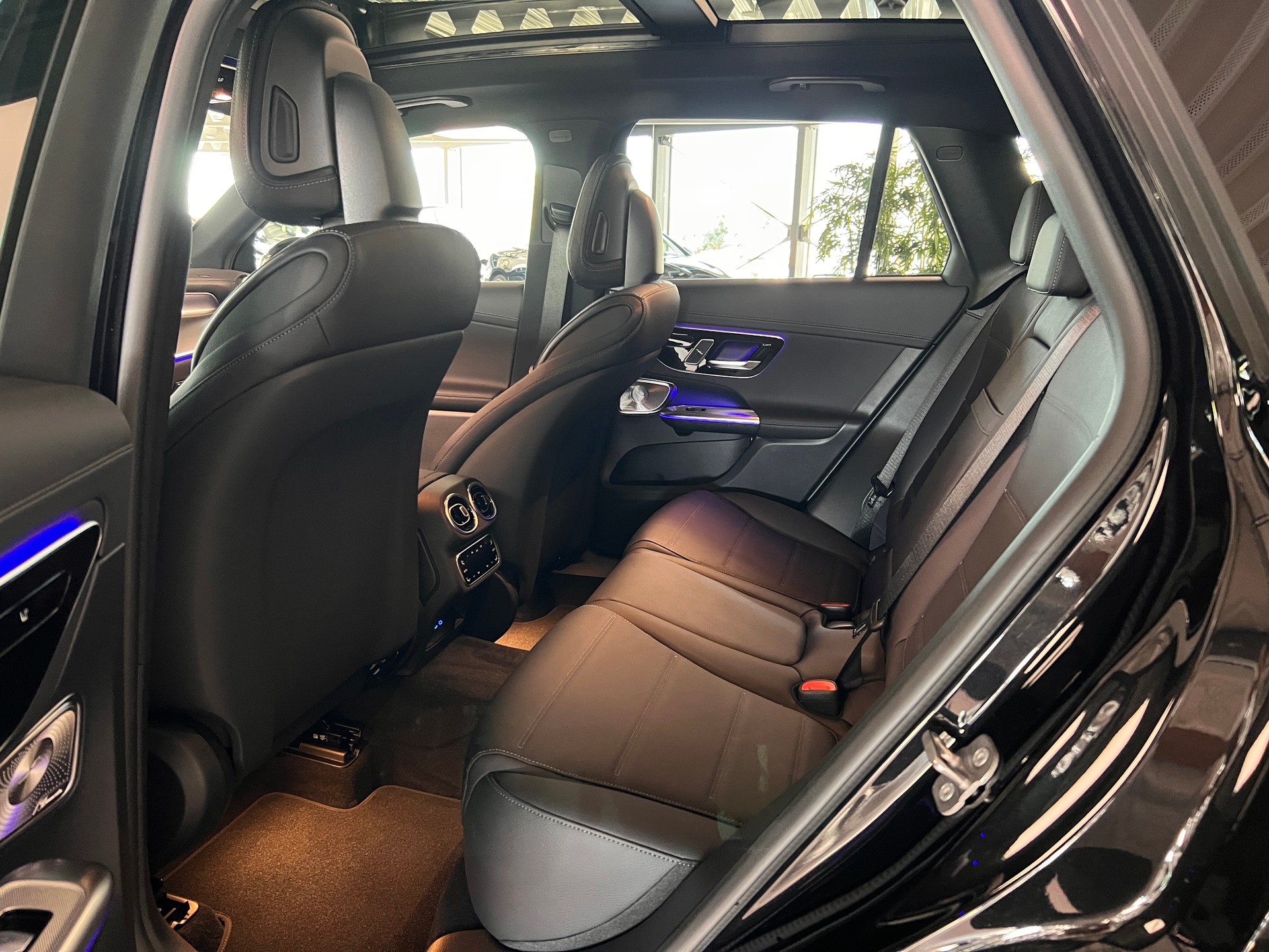 MERCEDES-BENZ GLC 400 e 4Matic EQ Star 9G-Tronic-image-8