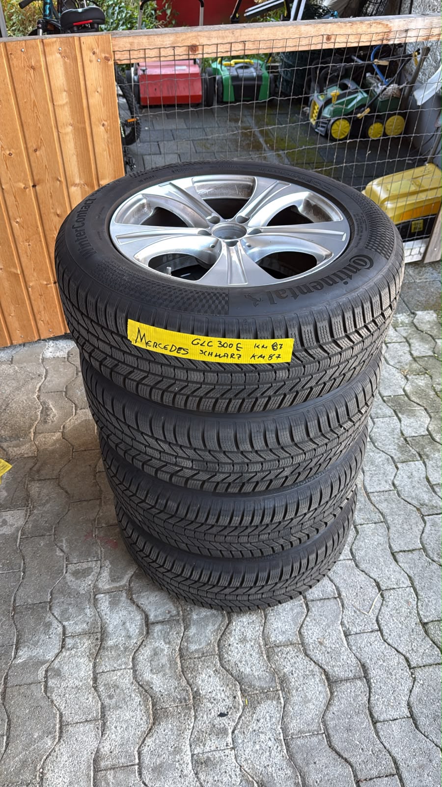 MERCEDES-BENZ GLC 300 e AMG Line 4Matic 9G-Tronic (CH) + 2.0T AHK-image-30