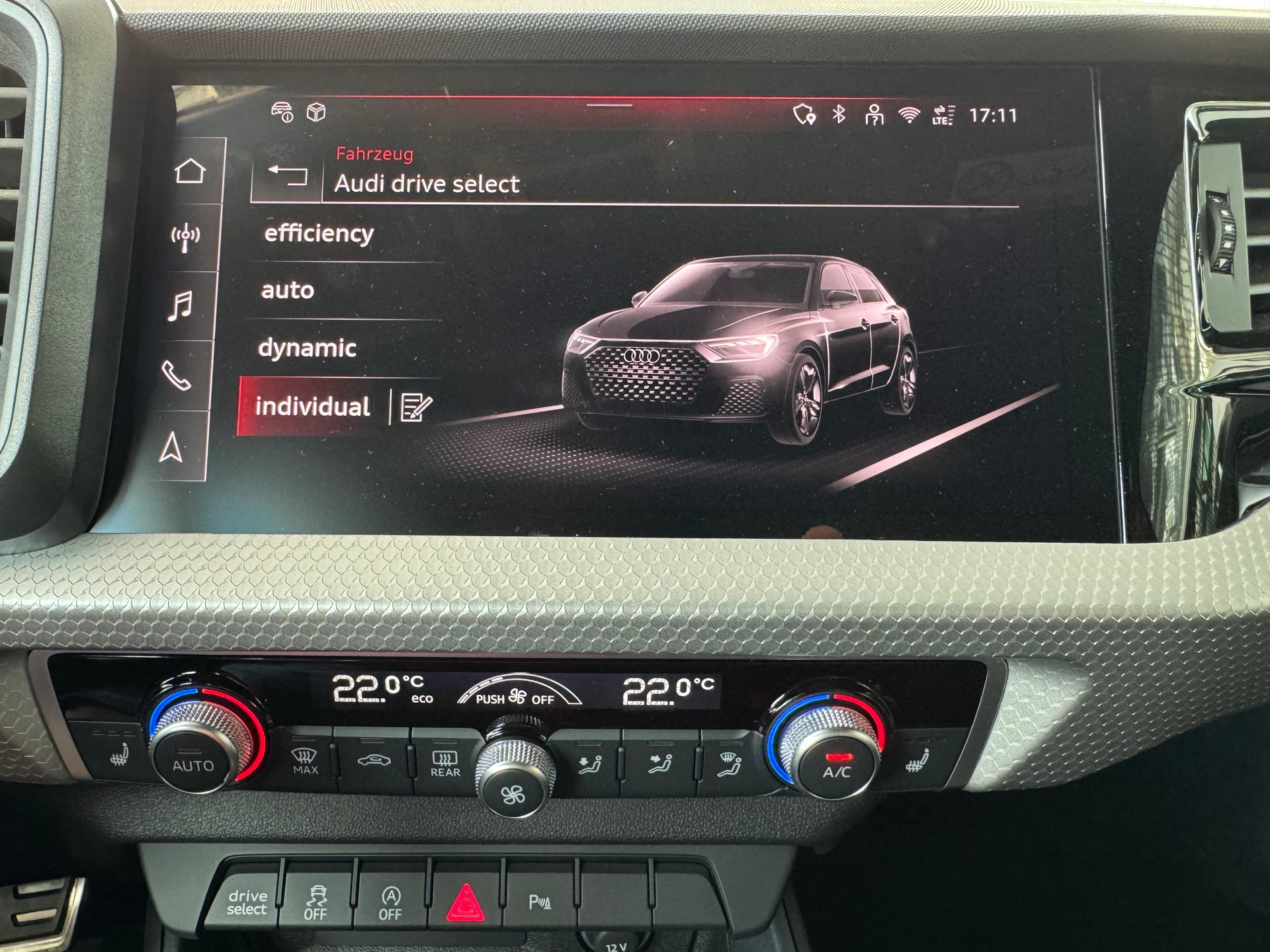 AUDI A1 Sportback 40 TFSI S Line S-tronic*5 Jahre oder 100000km Garantie ab Inv.*-image-13