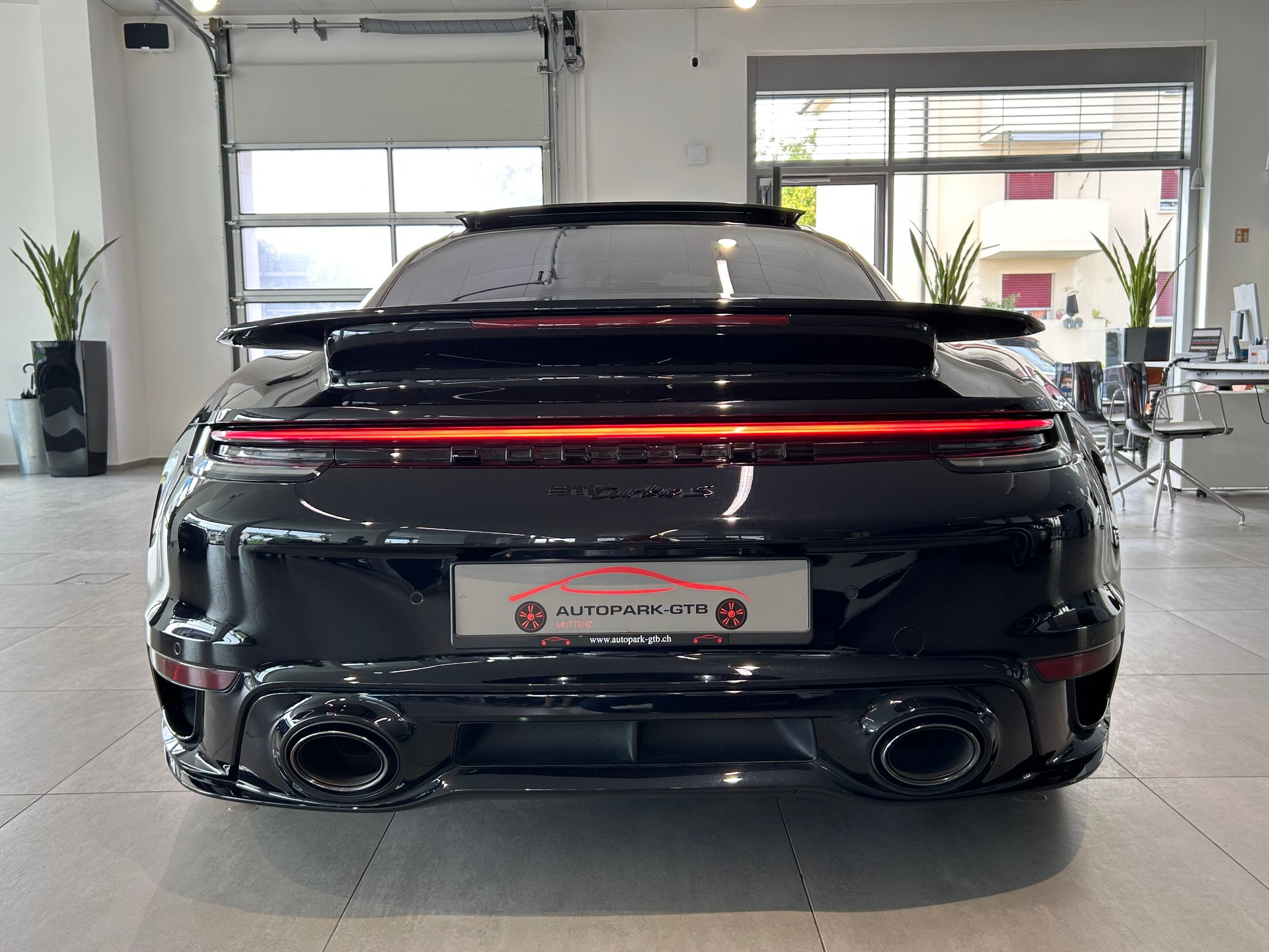 PORSCHE 911 Turbo S PDK-image-7
