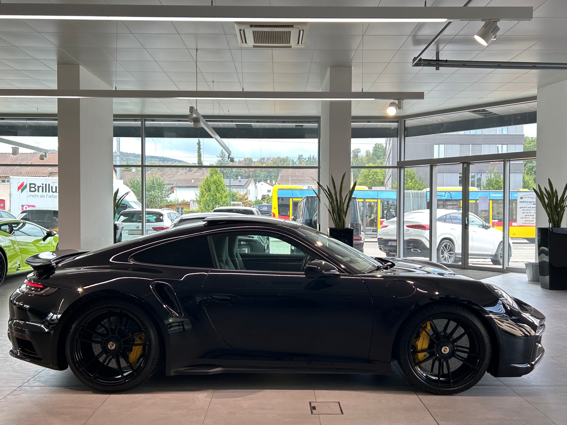 PORSCHE 911 Turbo S PDK-image-4