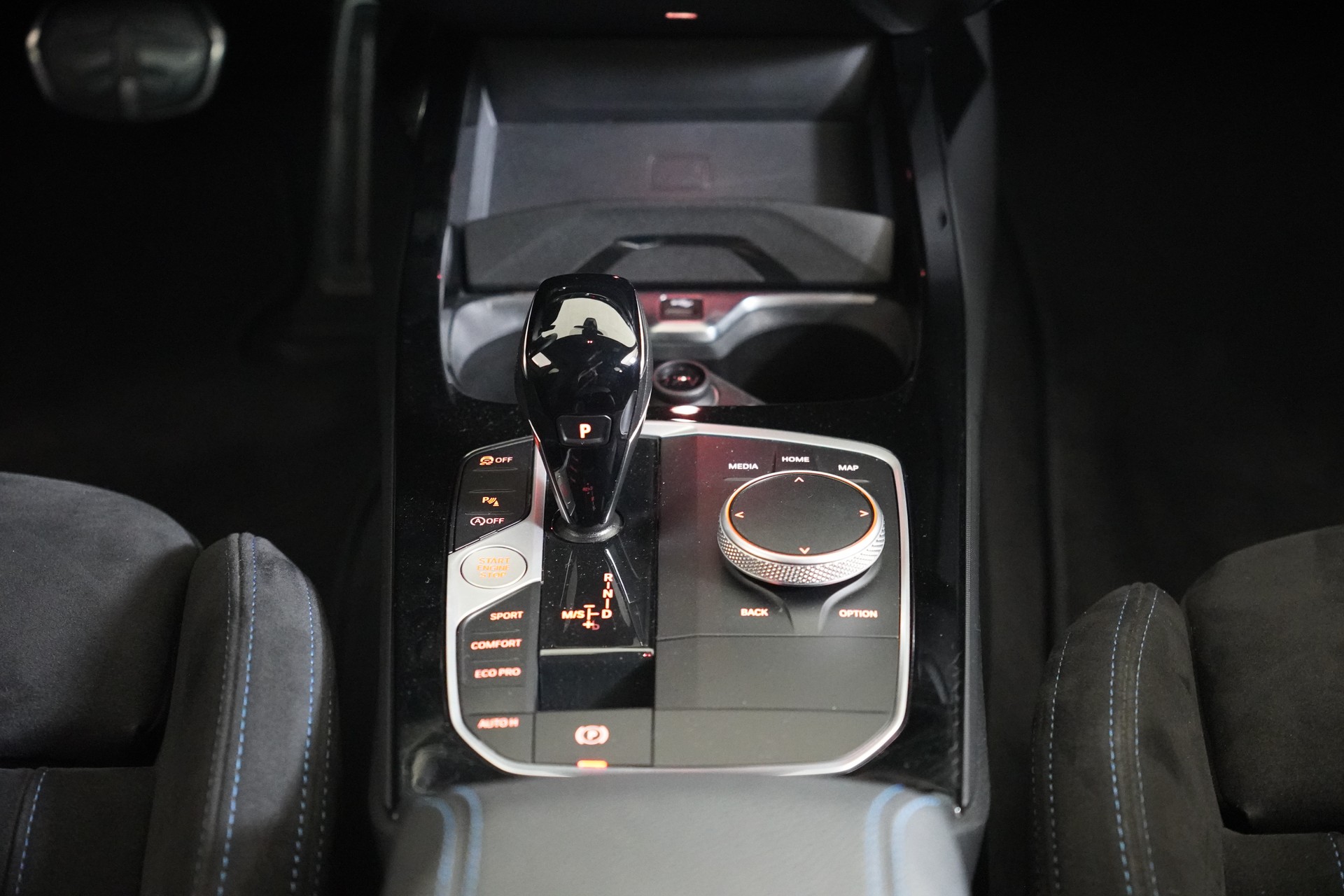 BMW 120d xDrive Steptronic Pure M Sport-image-19
