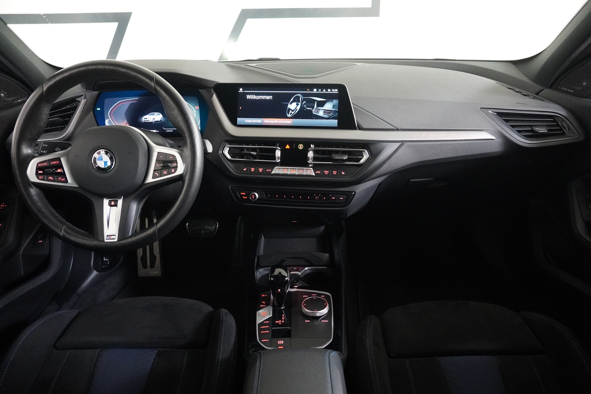 BMW 120d xDrive Steptronic Pure M Sport-image-17
