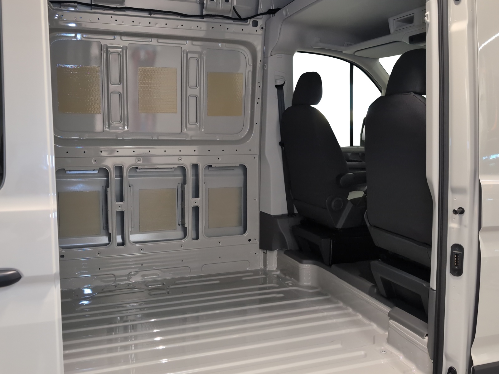 VW Crafter 35 2.0 BiTDI L3 A-image-8