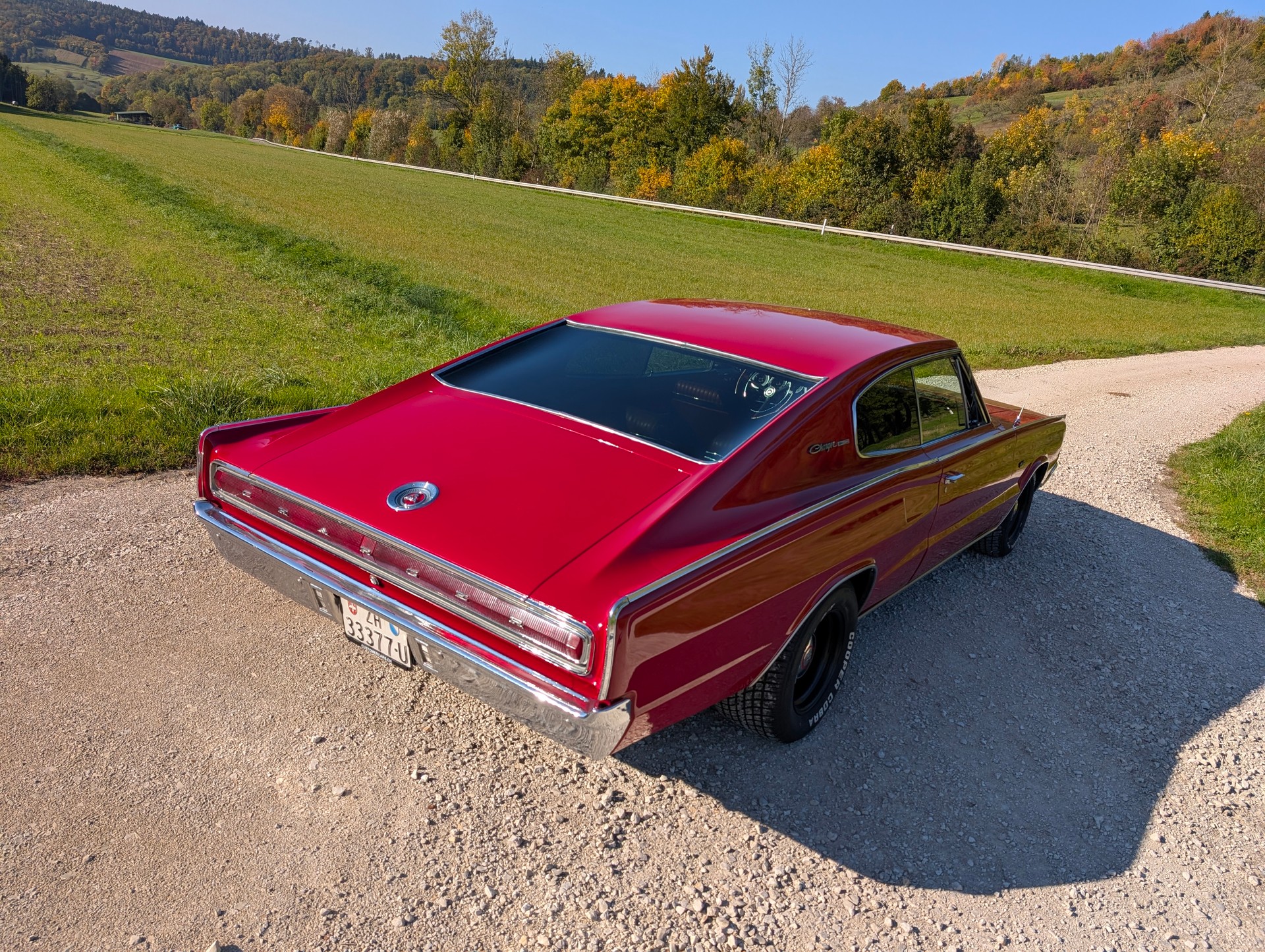 DODGE Charger-image-1