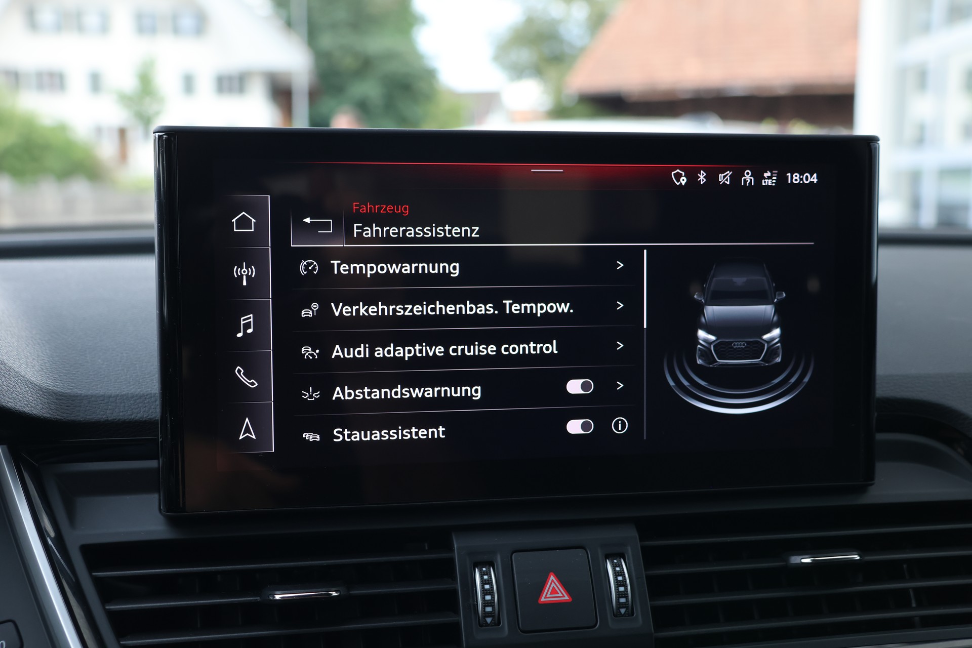 AUDI Q5 40 TDI S-line quattro S-tronic *BlackStyle* + 2.4T AHK-image-23