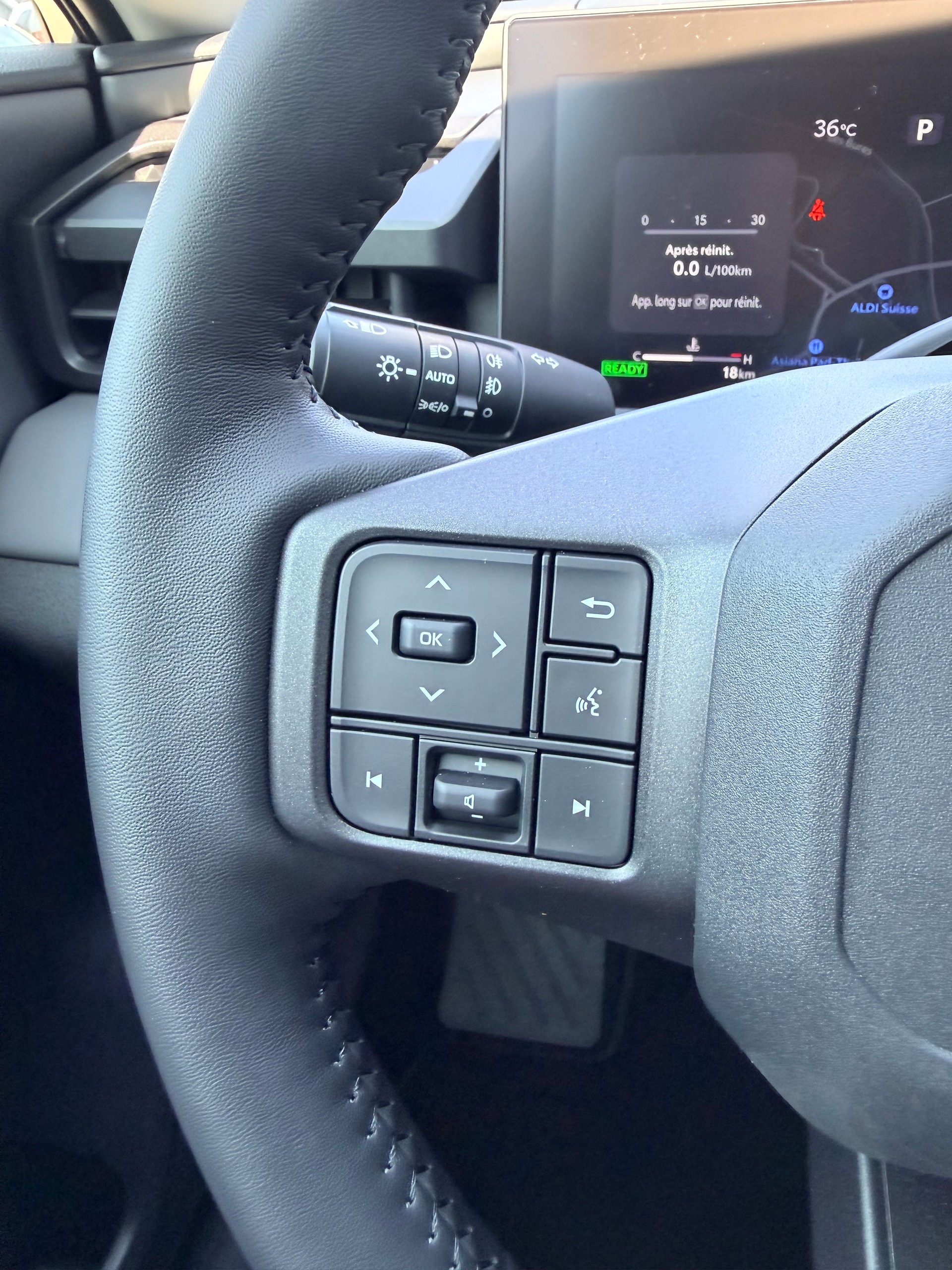 TOYOTA RAV-4 2.5 HSD Premium e-CVT AWD-image-19