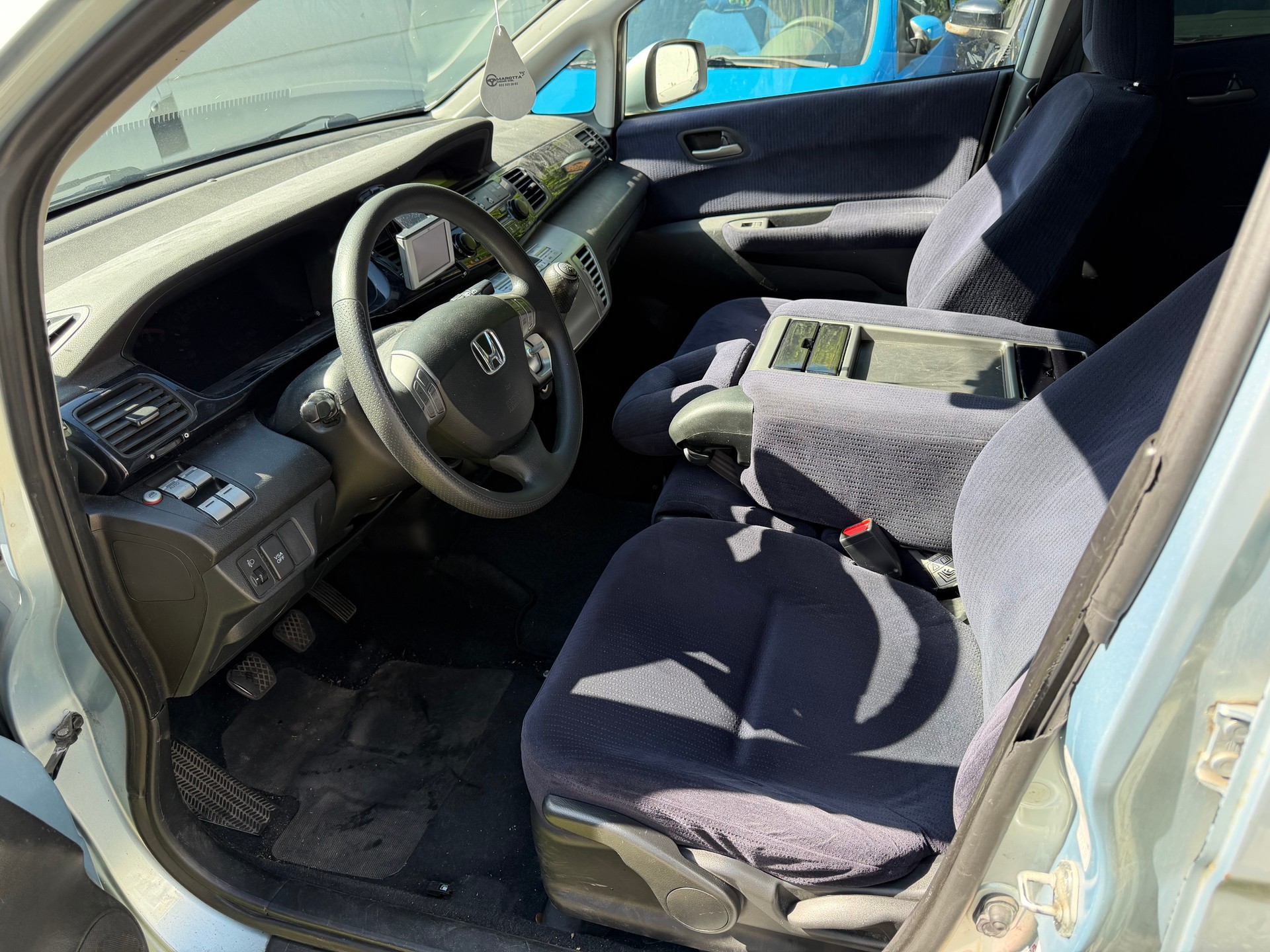 HONDA FR-V 2.2 i-CTDi Comfort-image-4