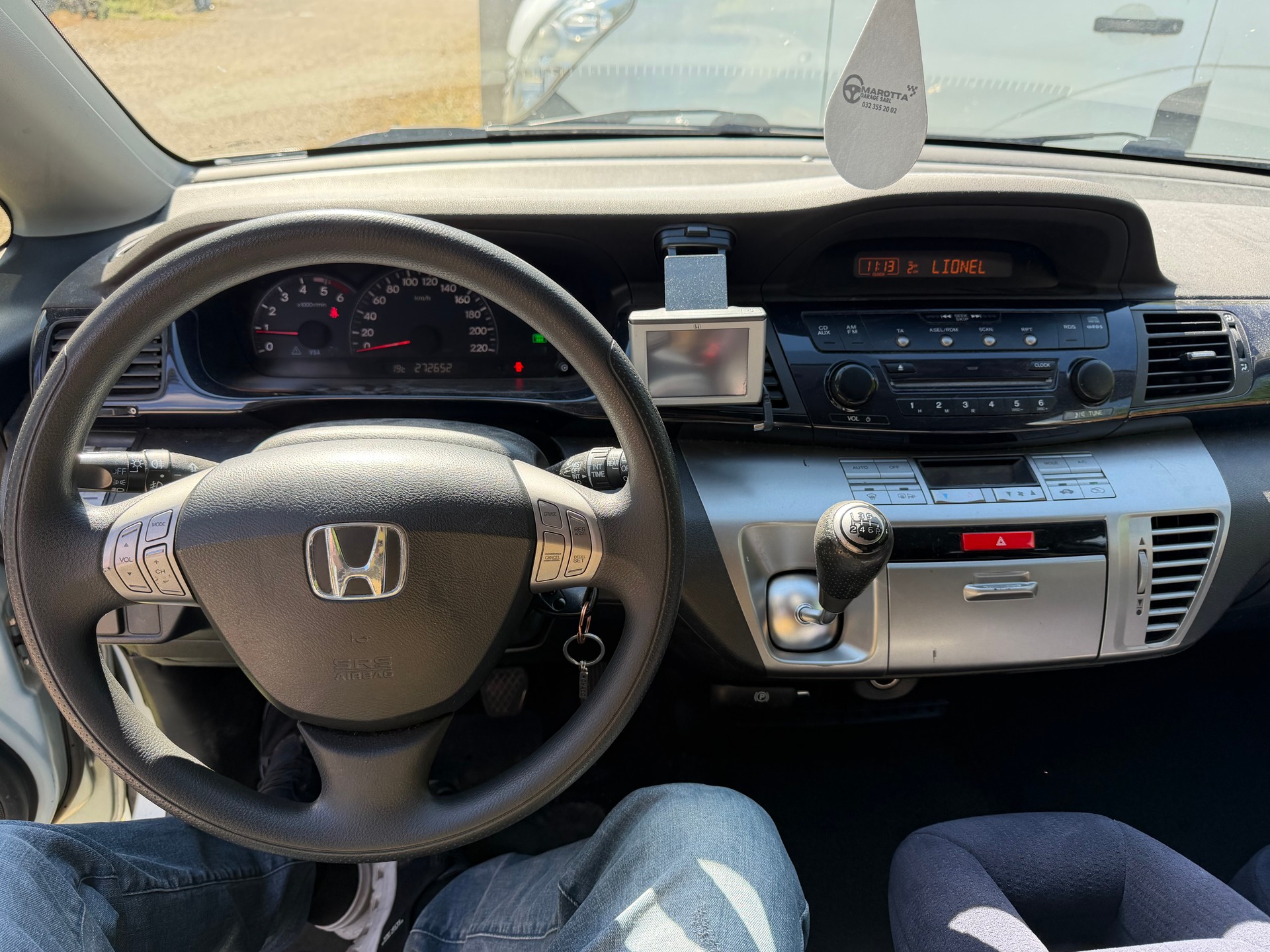 HONDA FR-V 2.2 i-CTDi Comfort-image-3